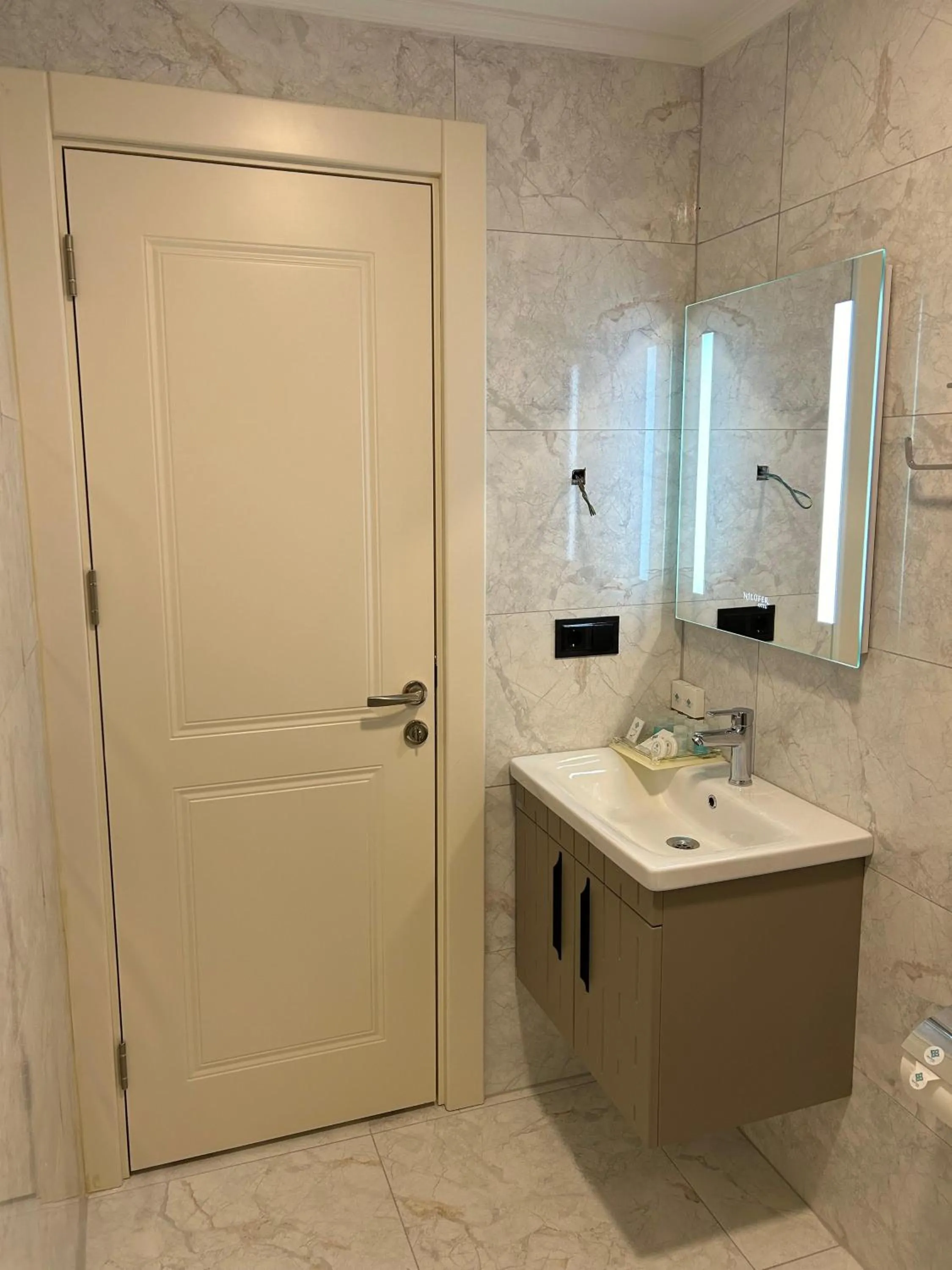 Shower in By Otel Nilüfer