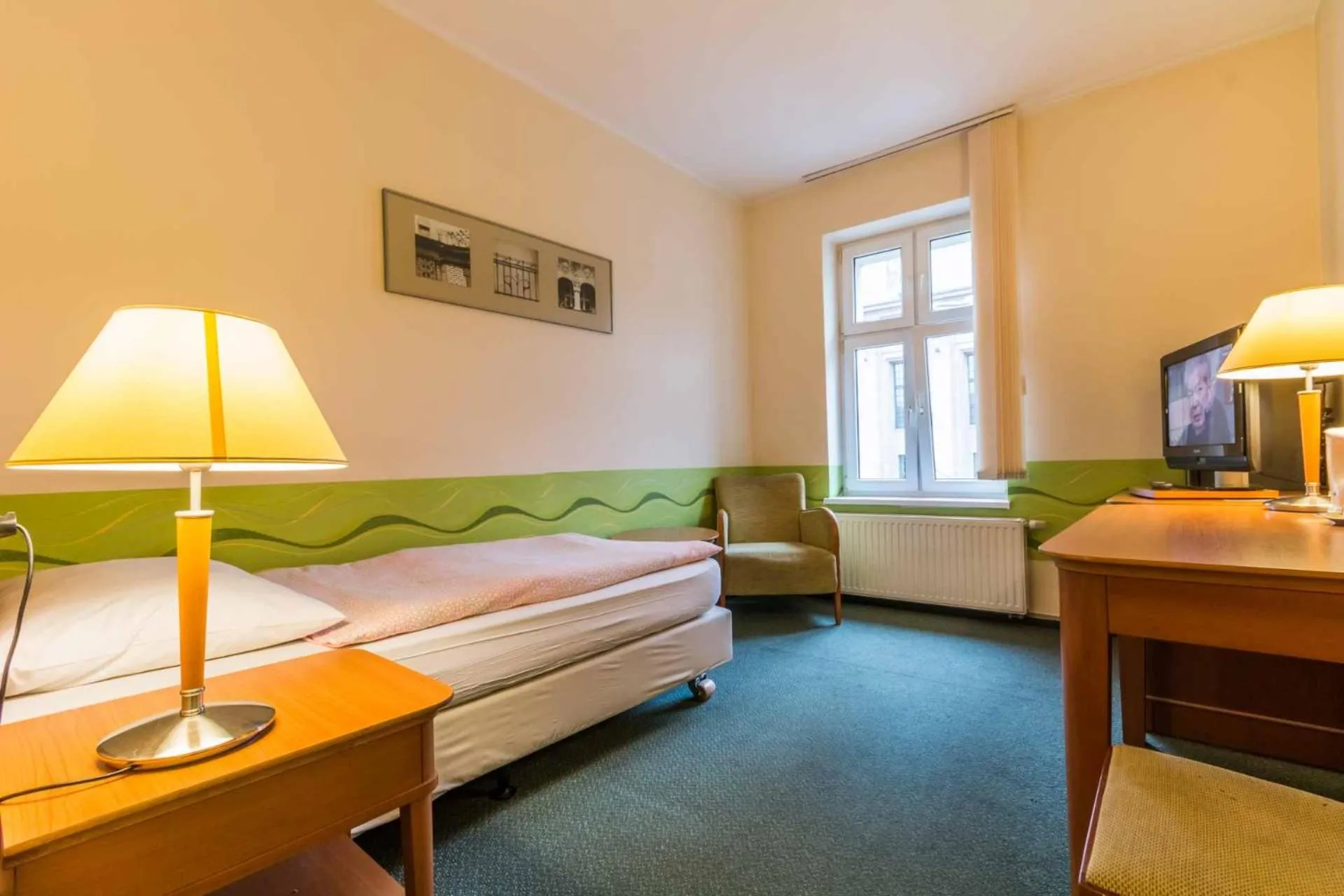 Bed in Hostel Nina