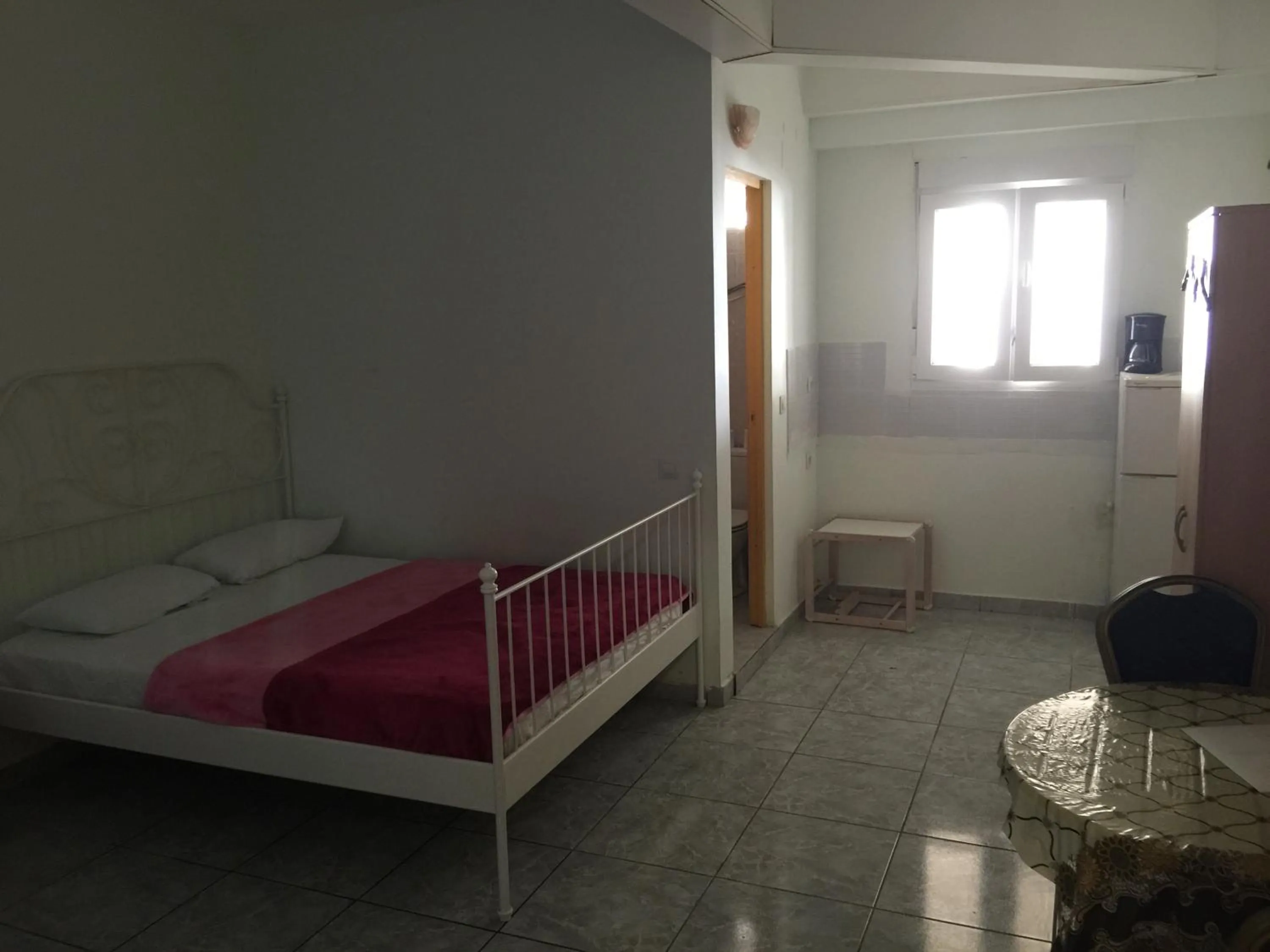 Photo of the whole room, Bed in Tenerife Hostel