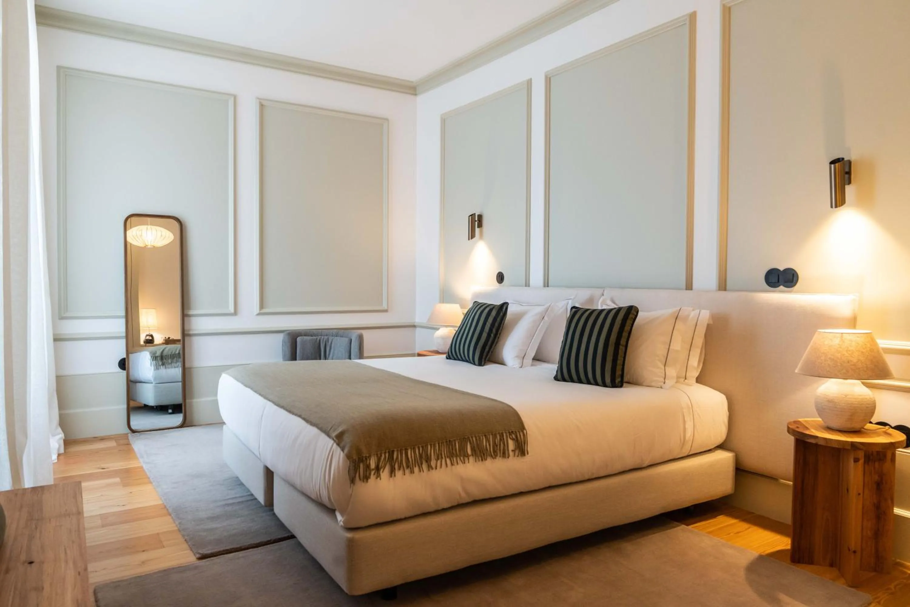 Deluxe Double or Twin Room with Pool View in The Farm - Azores Boutique House