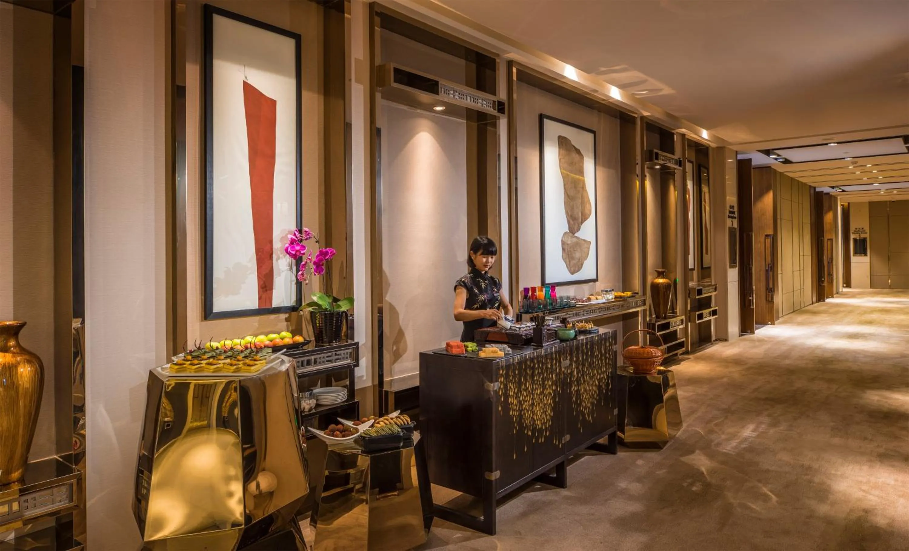 Meeting/conference room in HUALUXE Hotels & Resorts Nanchang High-Tech Zone, an IHG Hotel