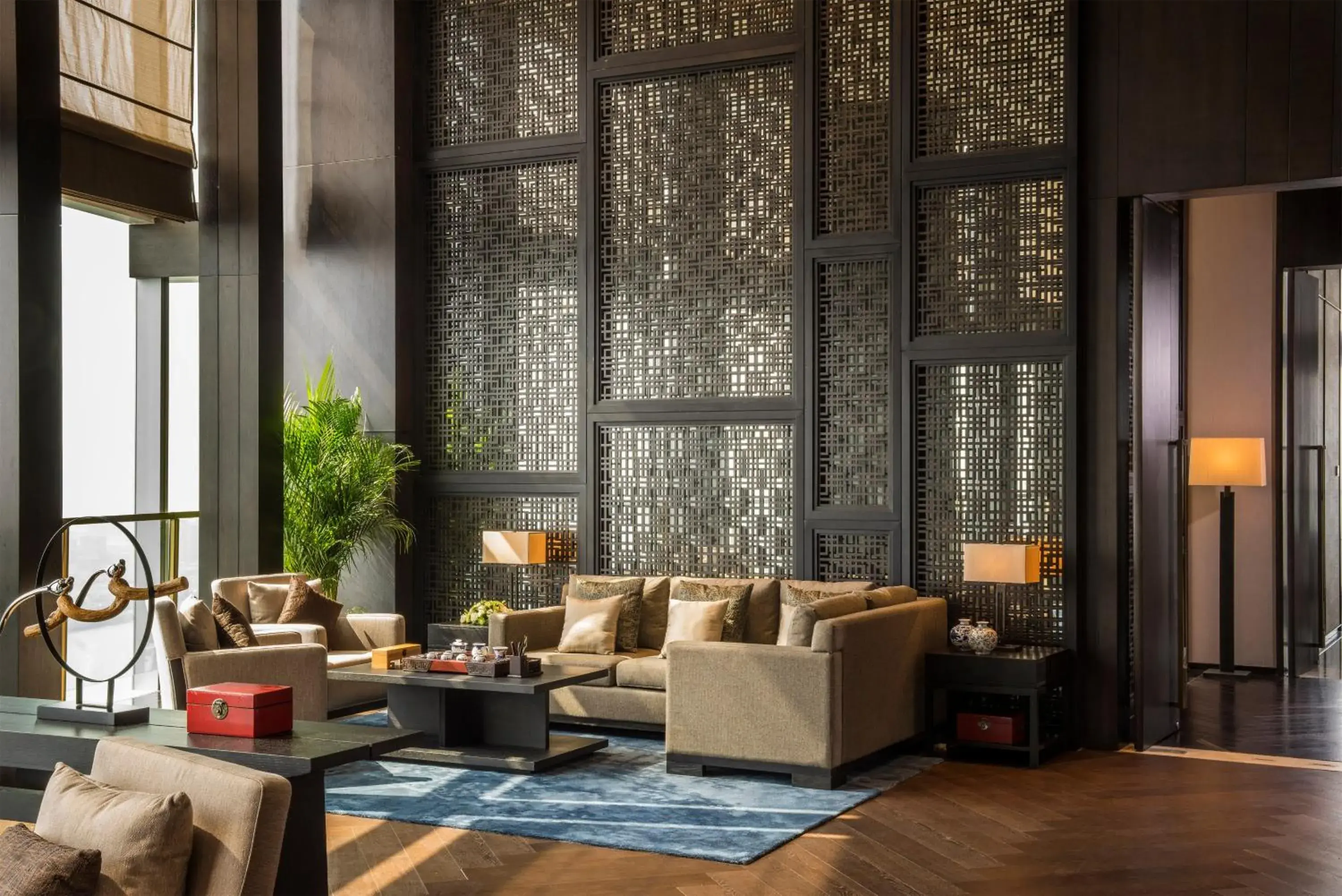 Lobby or reception in HUALUXE Hotels & Resorts Nanchang High-Tech Zone, an IHG Hotel Lobby or reception in HUALUXE Hotels & Resorts Nanchang High-Tech Zone, an IHG Hotel