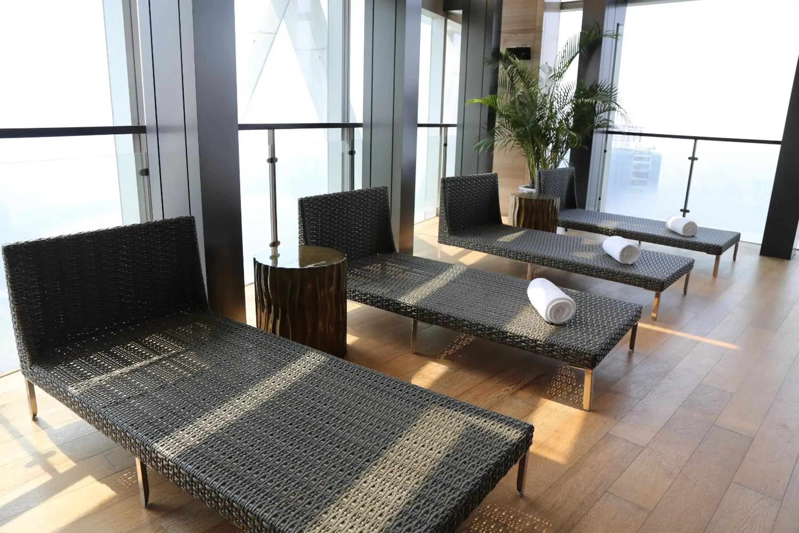 Swimming pool in HUALUXE Hotels & Resorts Nanchang High-Tech Zone, an IHG Hotel Swimming pool in HUALUXE Hotels & Resorts Nanchang High-Tech Zone, an IHG Hotel