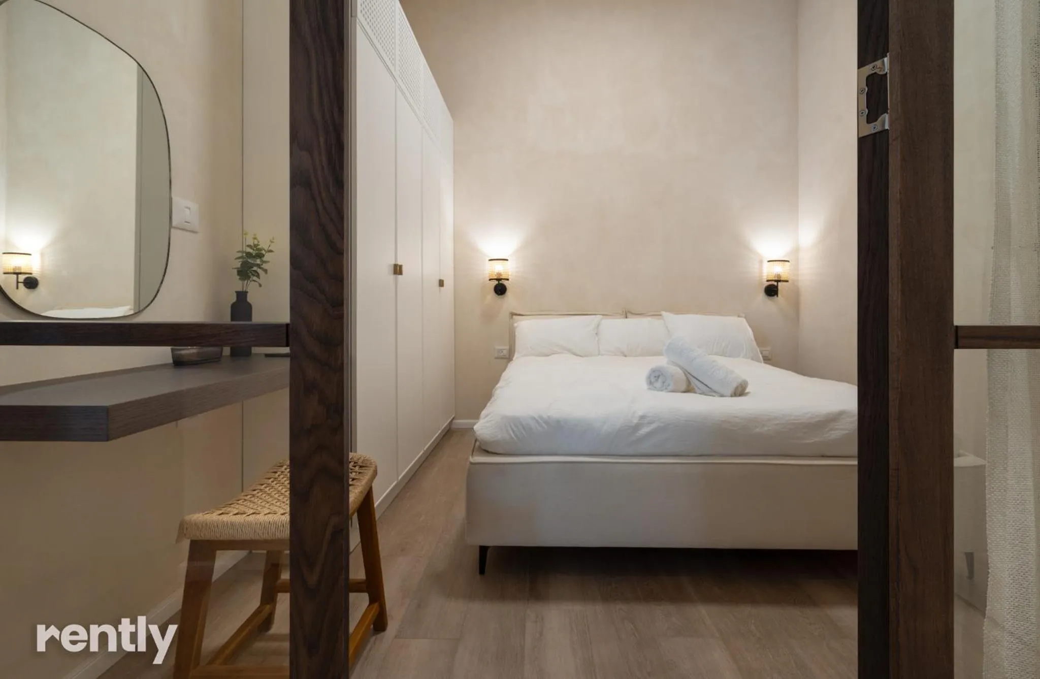 Bed in Luxury Suites With Balcony And Jacuzzi At Sea Side By Rently