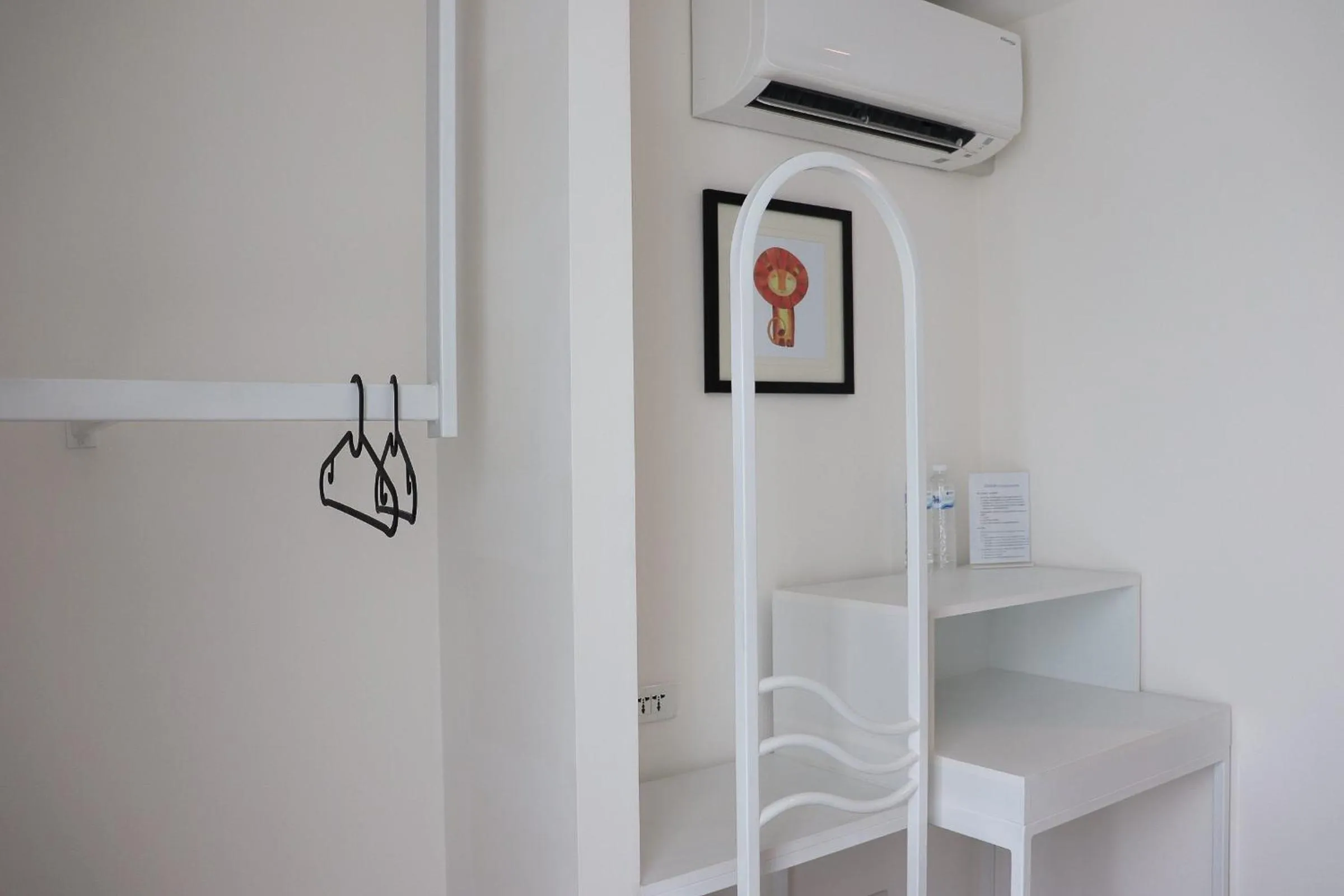 air conditioner in ResT Bangkok Poshtel