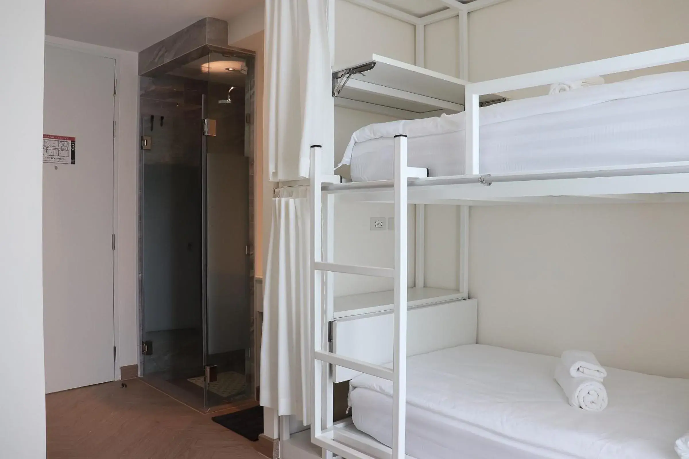 Bed in ResT Bangkok Poshtel Bed in ResT Bangkok Poshtel