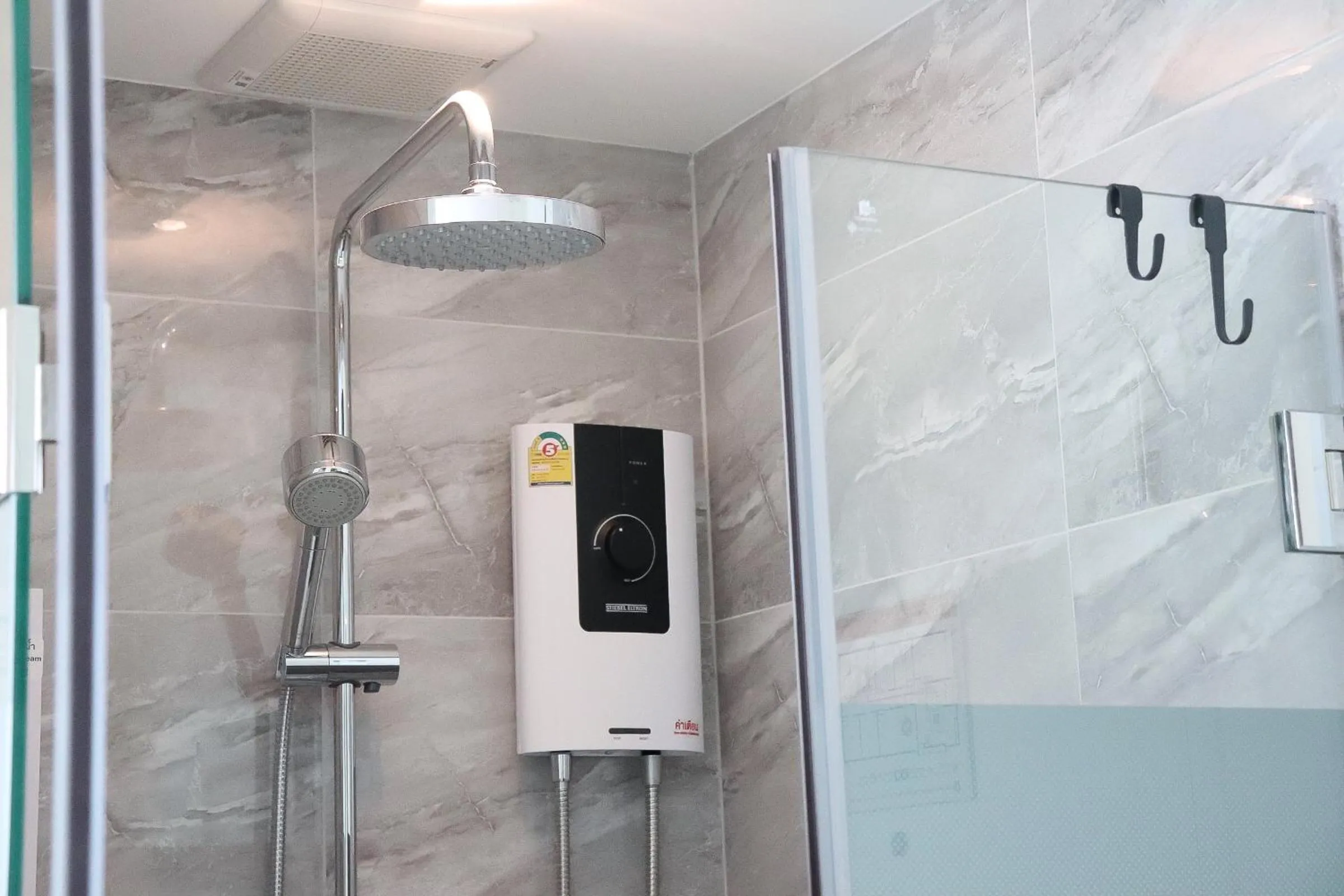 Bathroom in ResT Bangkok Poshtel