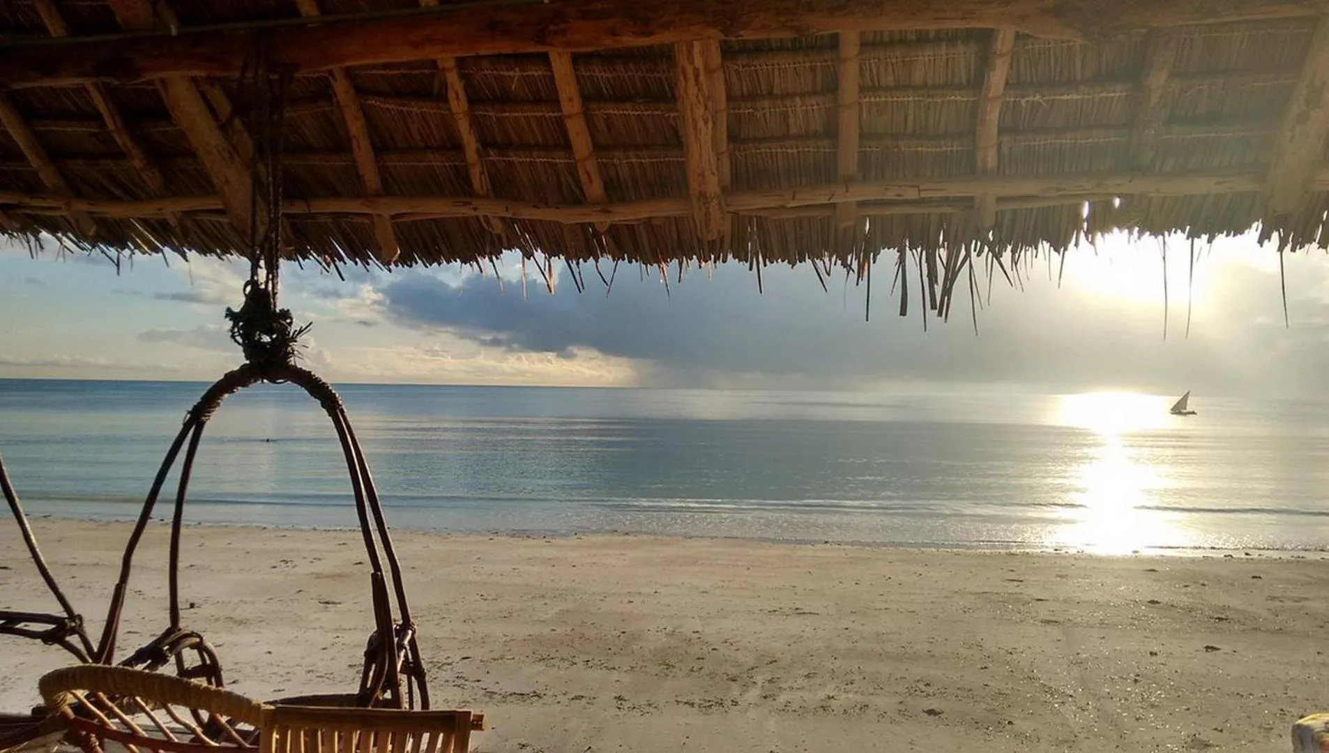 Moonshine Uroa Boutique Hotel