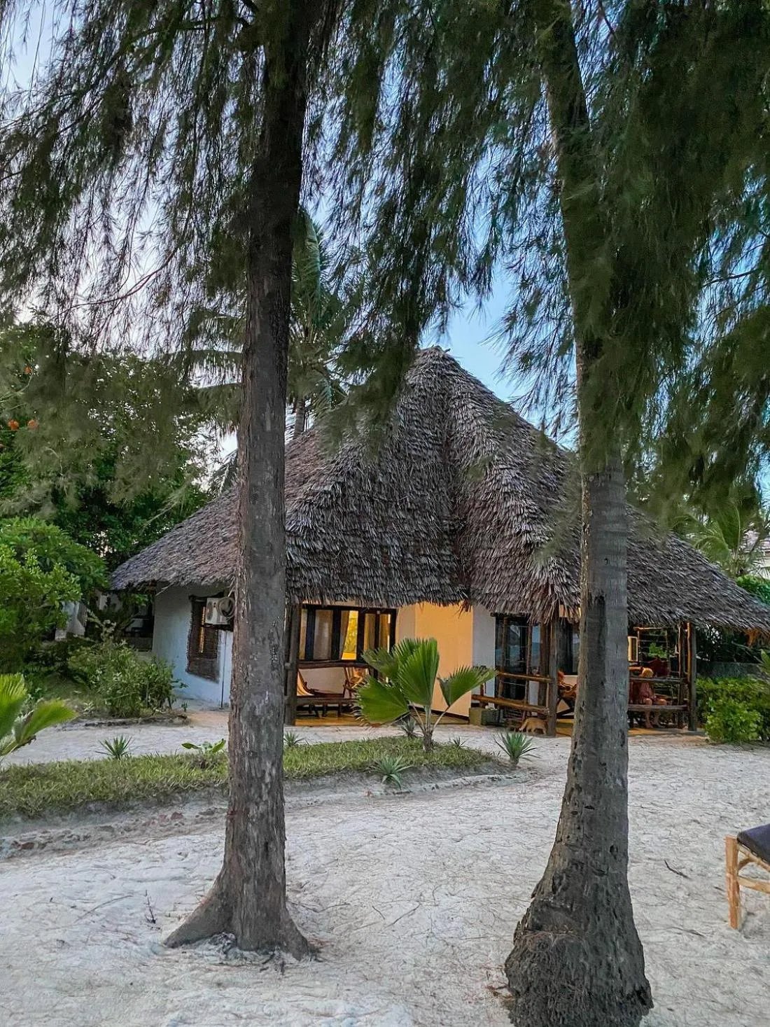 Moonshine Uroa Boutique Hotel