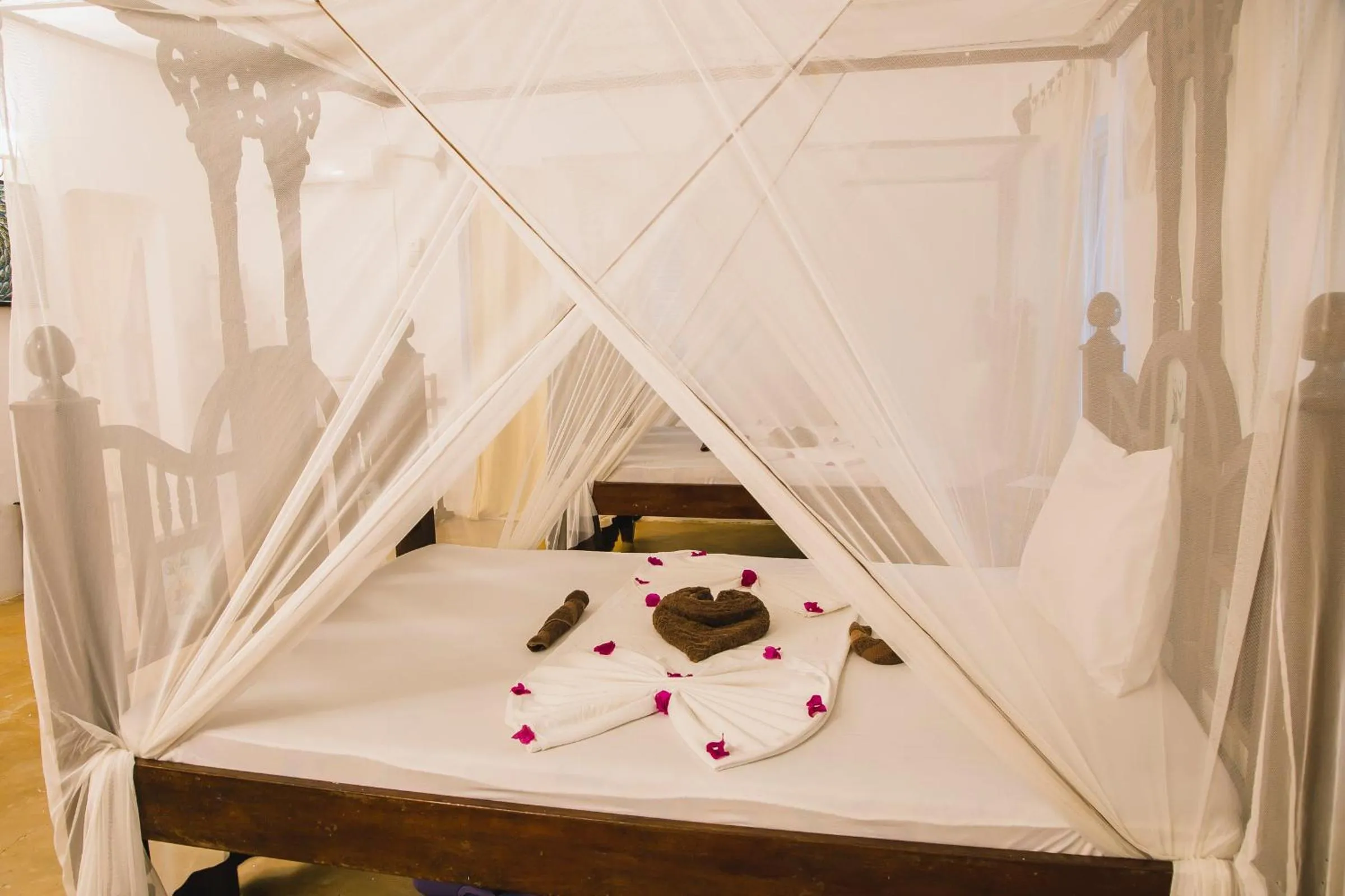 Moonshine Uroa Boutique Hotel