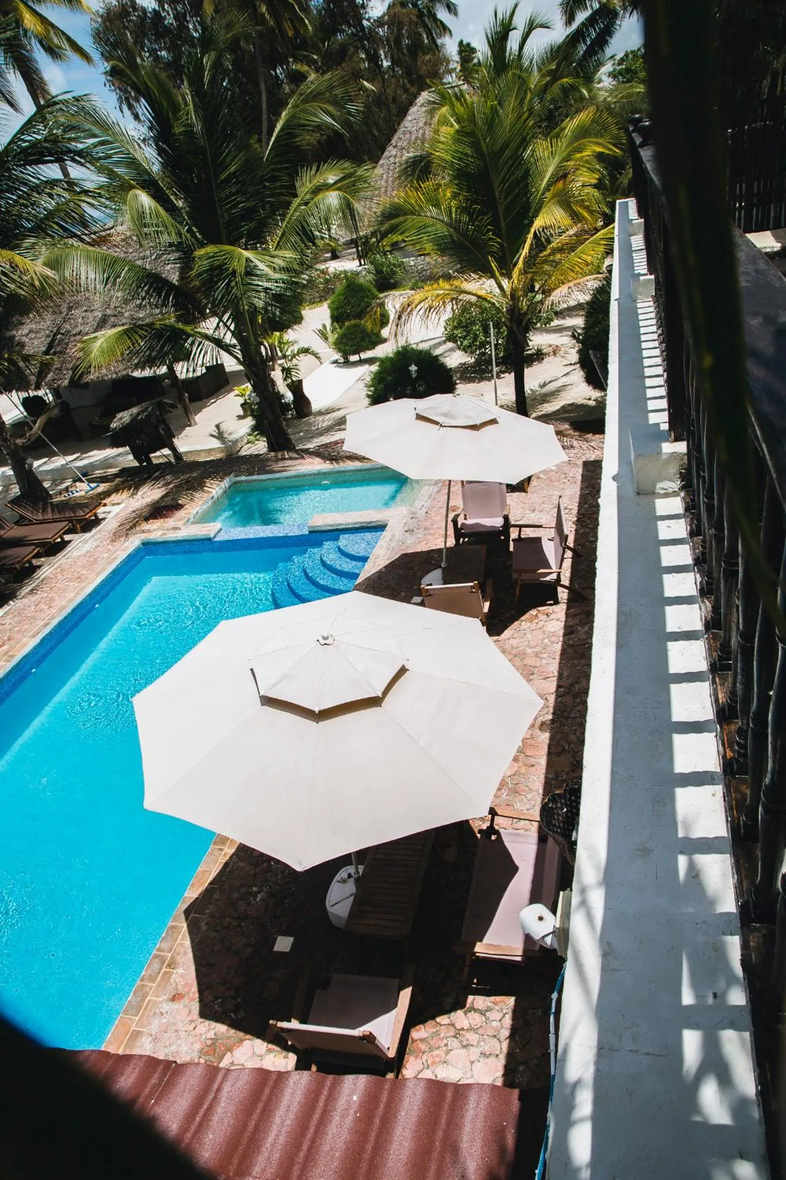 Moonshine Uroa Boutique Hotel