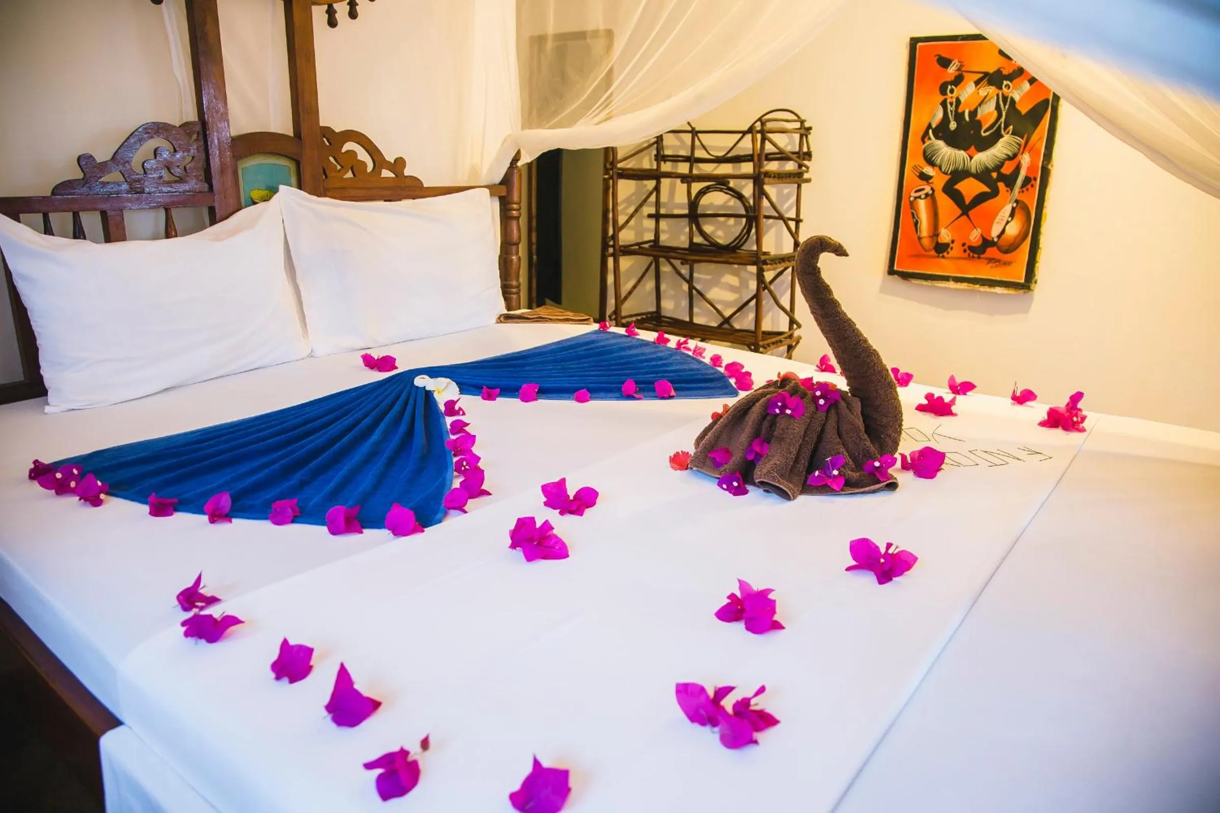 Moonshine Uroa Boutique Hotel