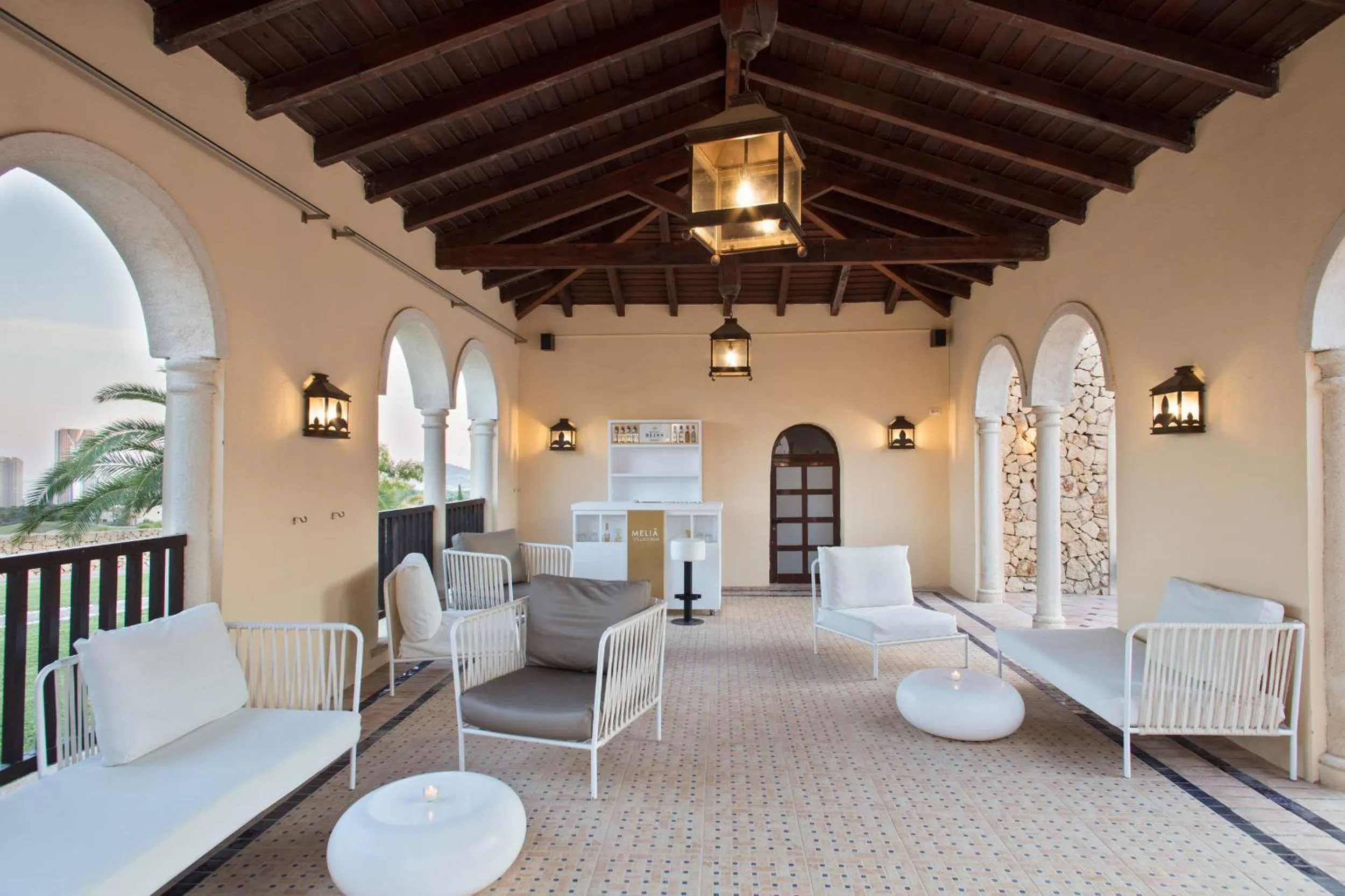 Seating area in The Level at Meliá Villaitana