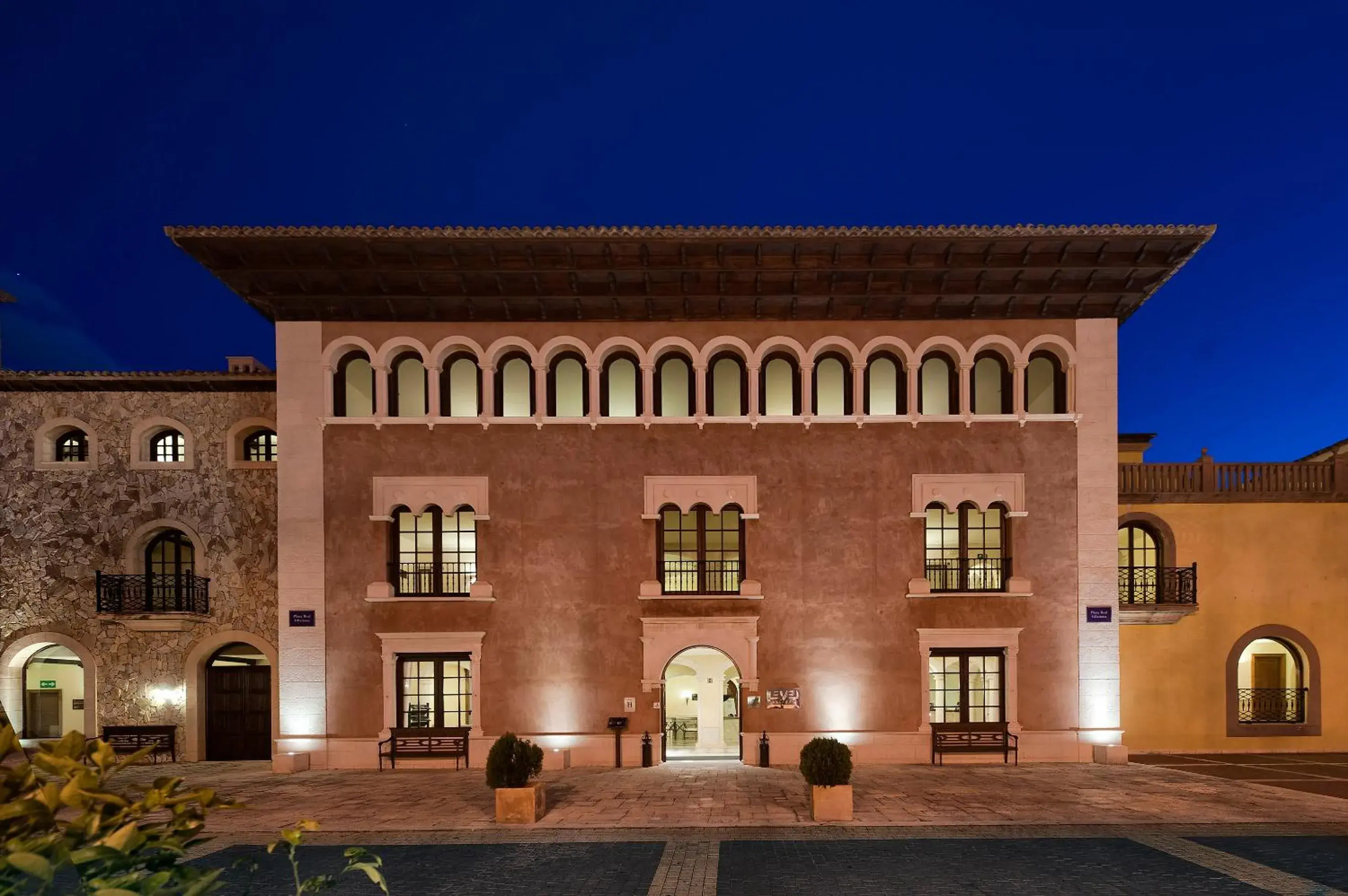Facade/entrance in The Level at Meliá Villaitana Facade/entrance in The Level at Meliá Villaitana