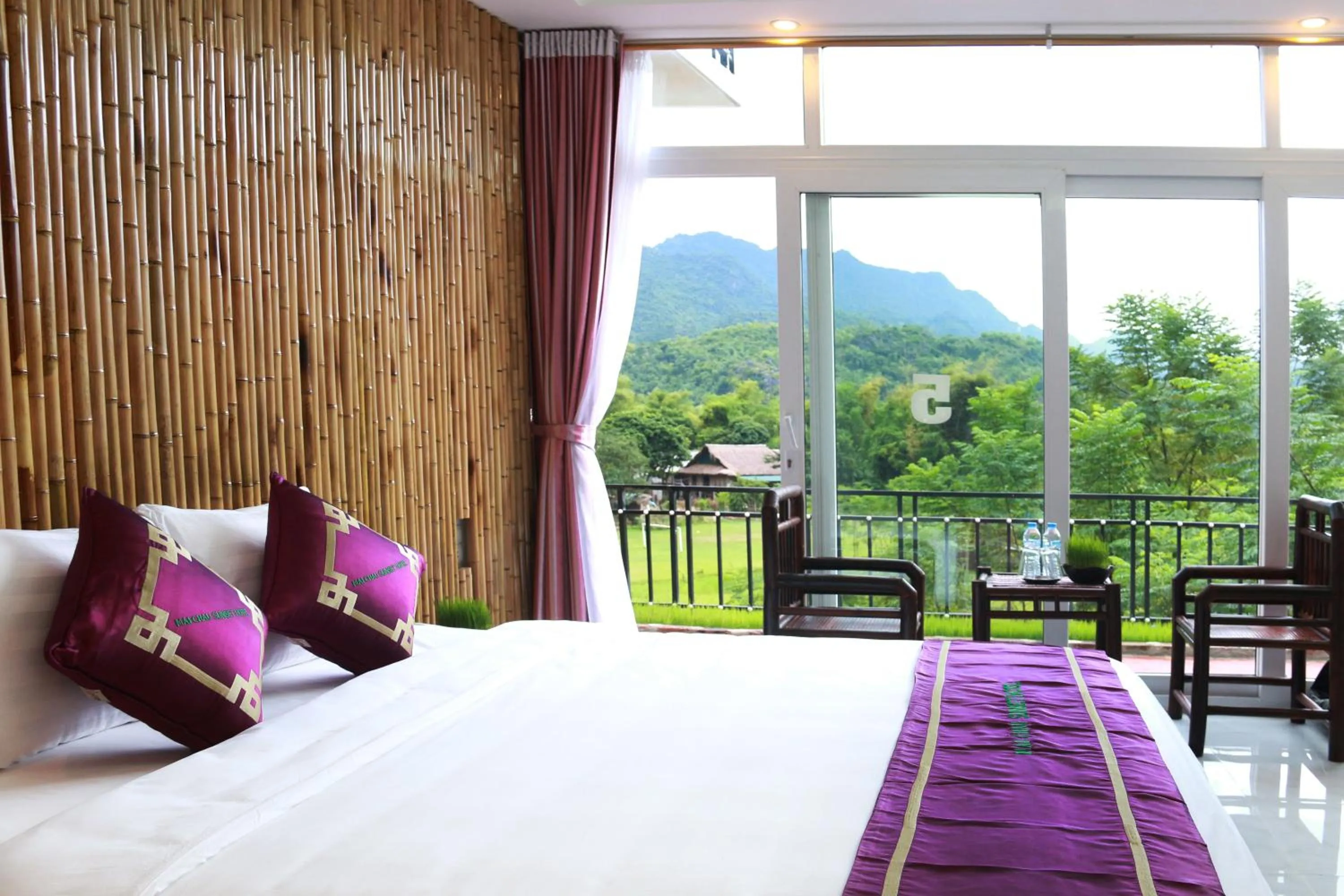 Bed in Mai Chau Sunset Boutique Hotel