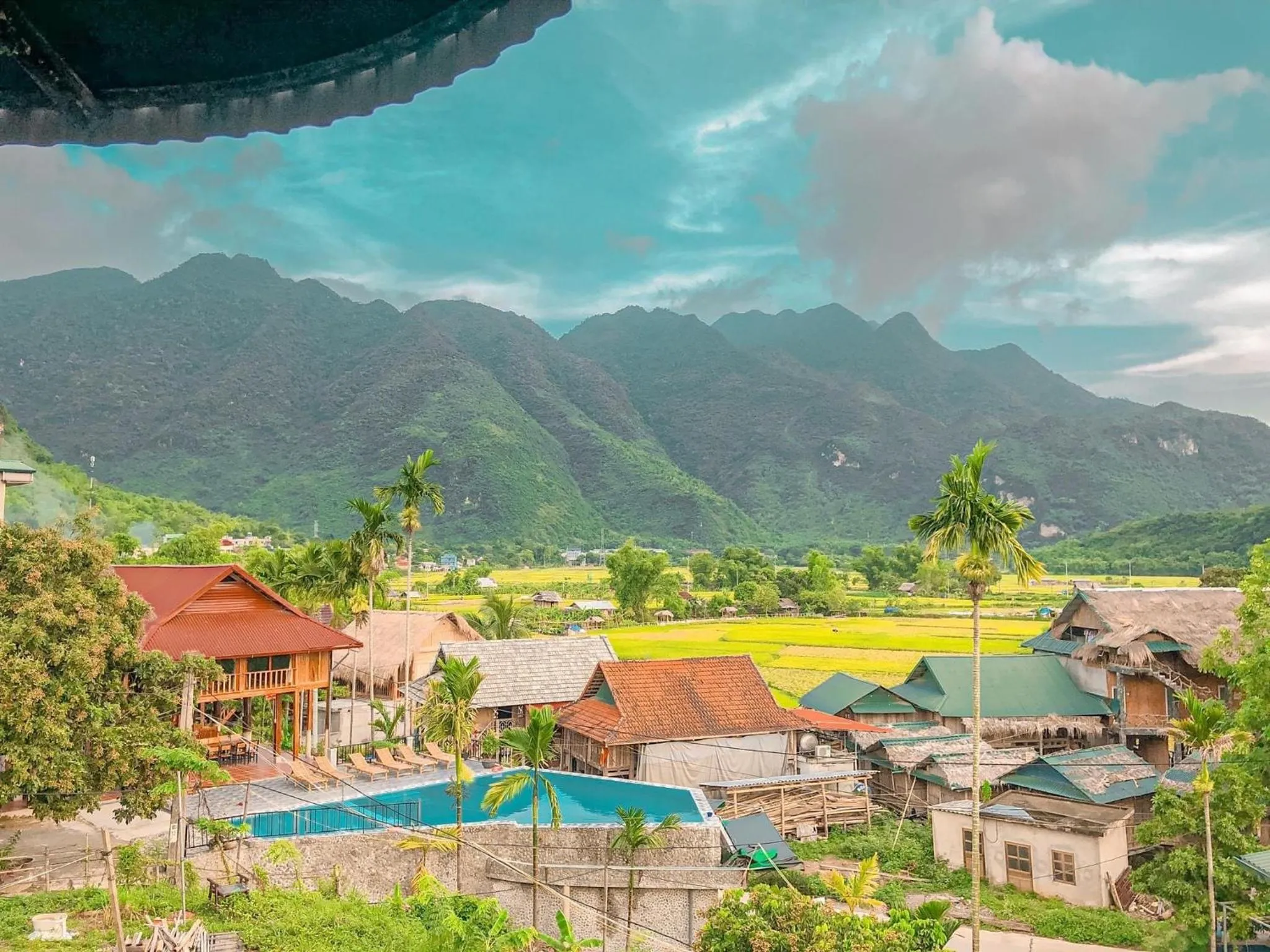 Mai Chau Sunset Boutique Hotel