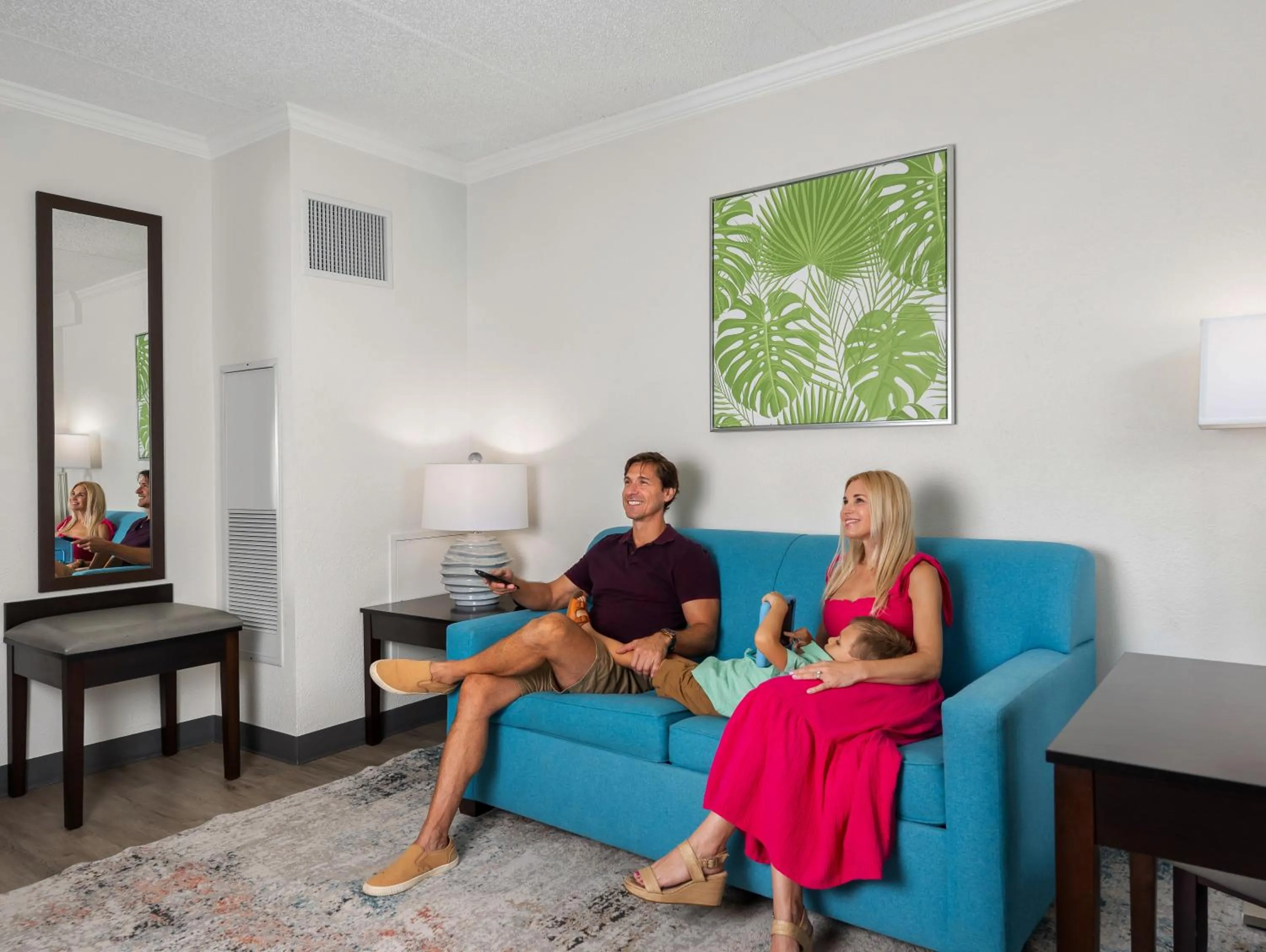 Living room in OASIS BAY SUITES, Tampa, Busch Gardens, USF