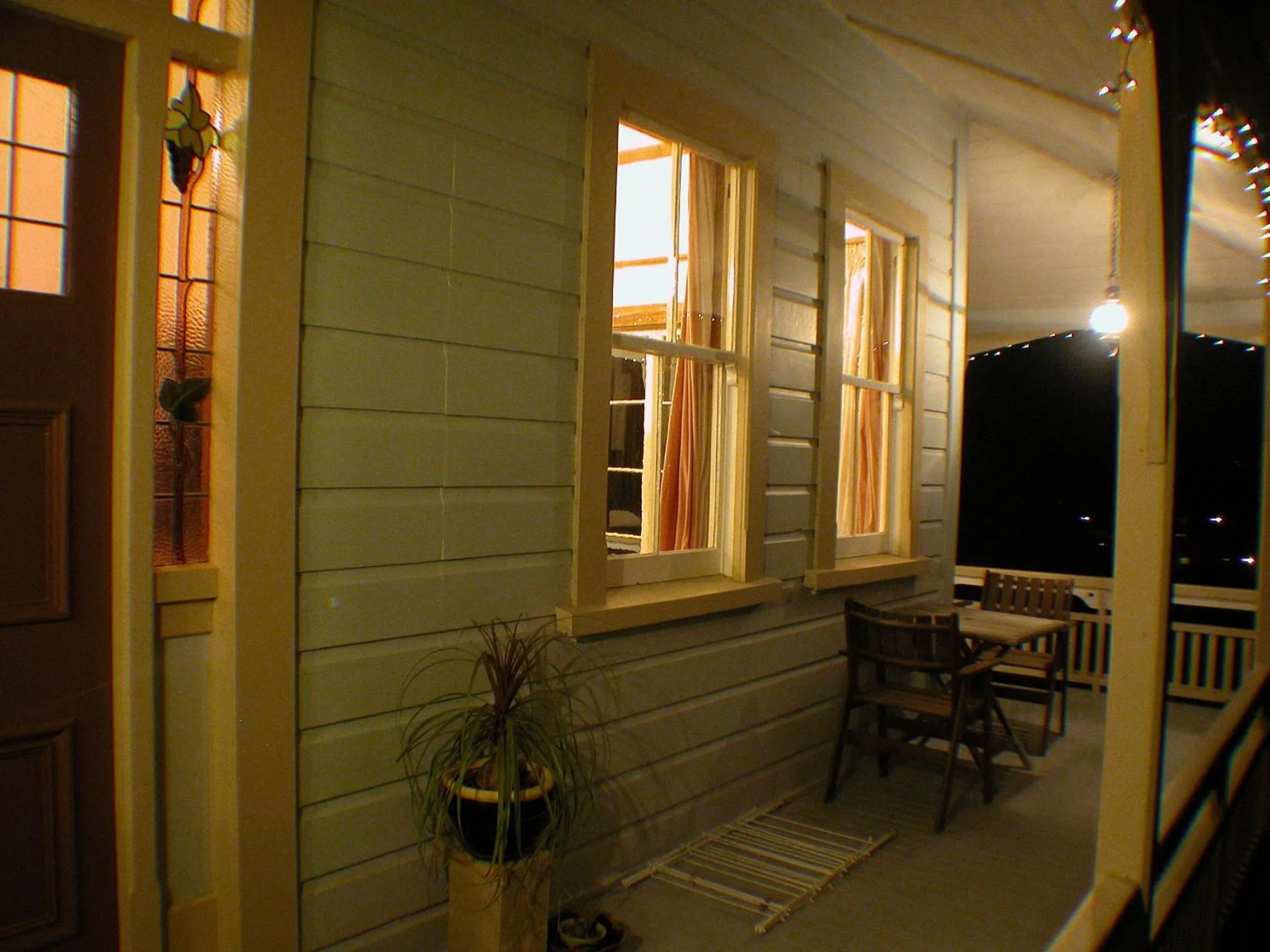 Night in Villa Russell