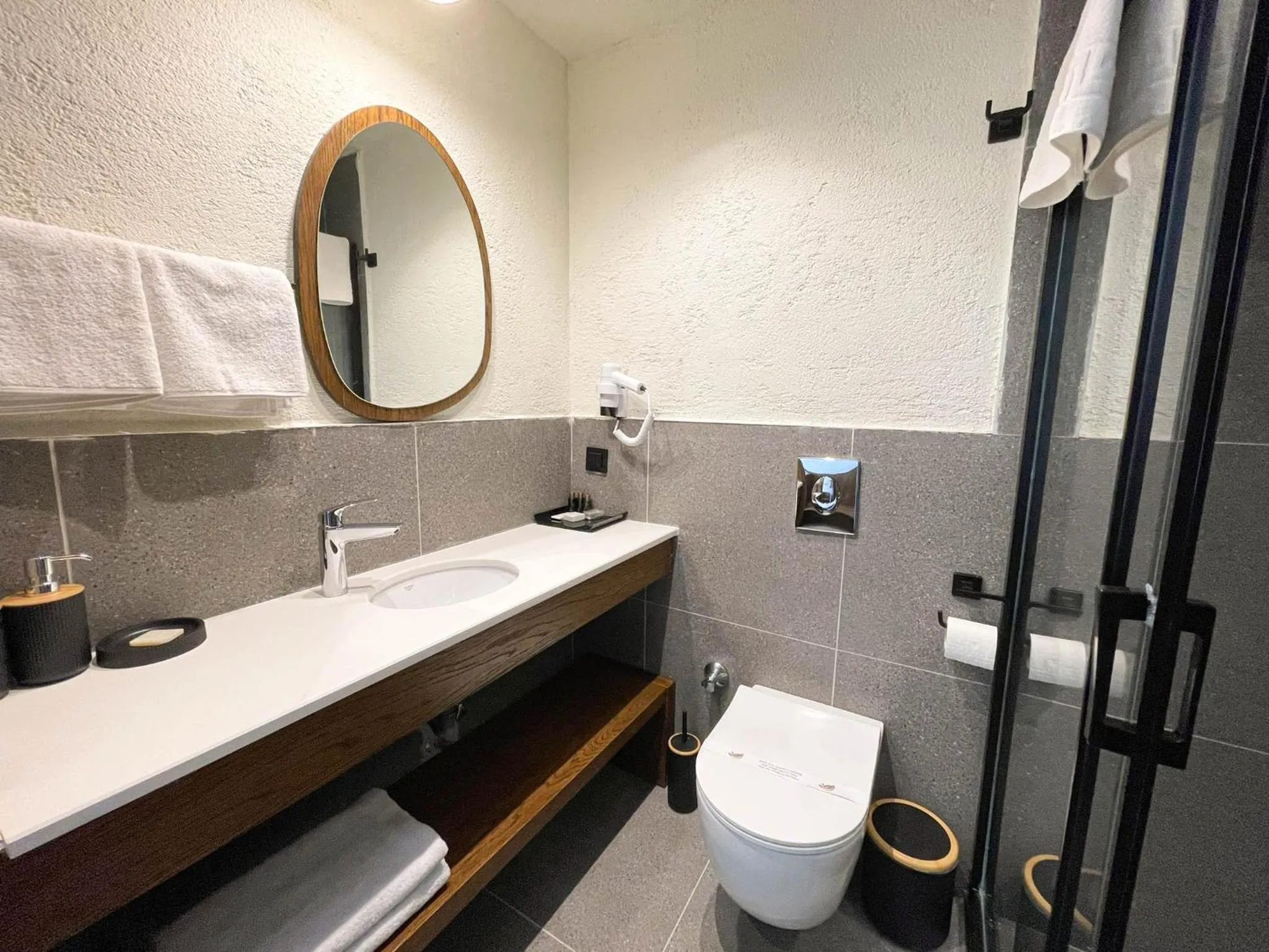 Toilet in Now Boutique Hotel