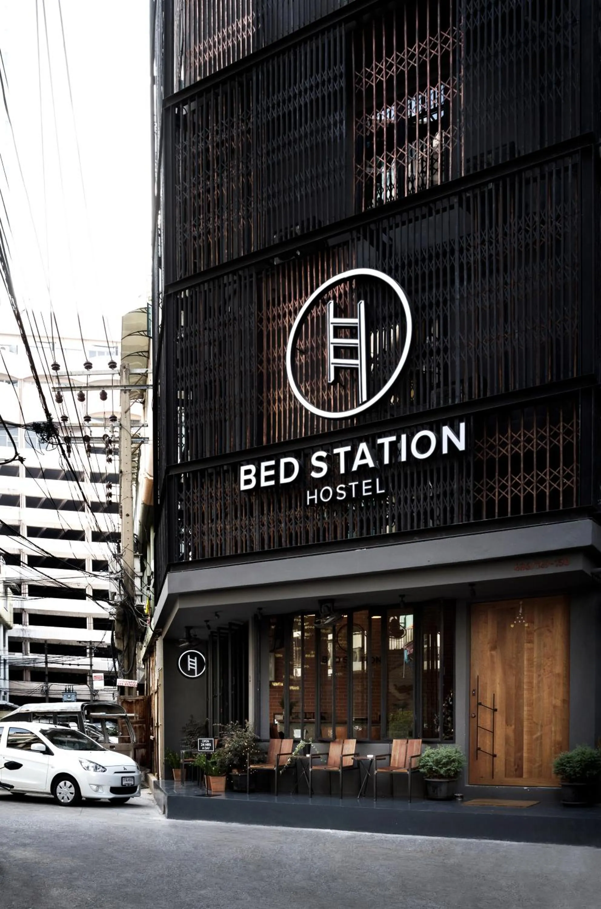 Day in BED STATION Hostel Ratchthewi