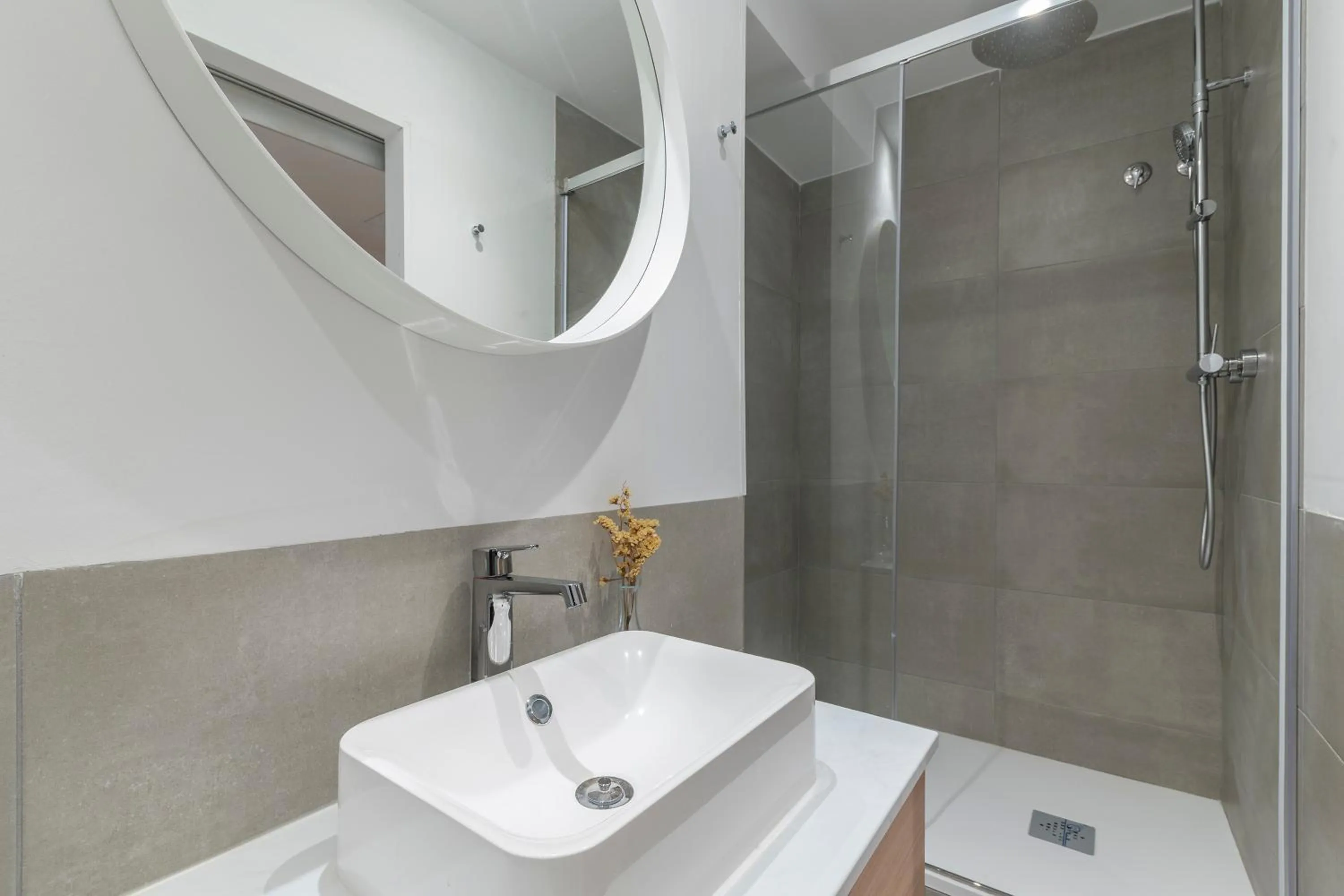 Bathroom in Happy Apartments