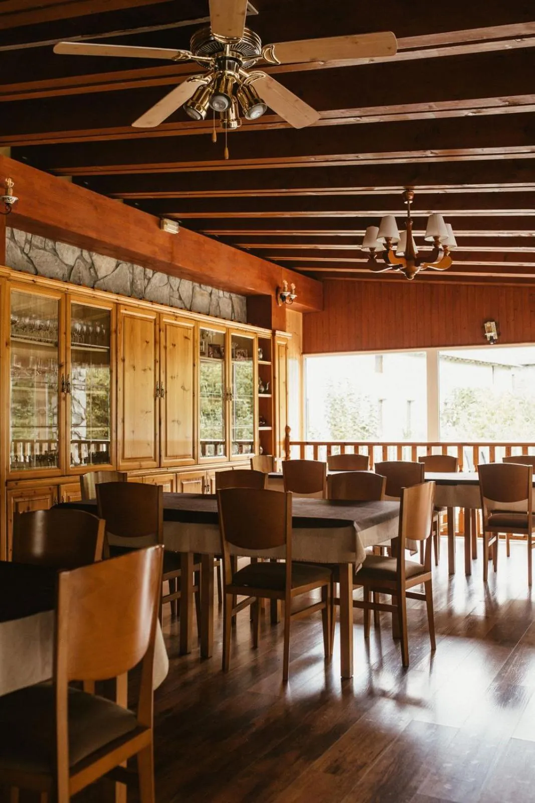 Restaurant/places to eat in Tixileiro