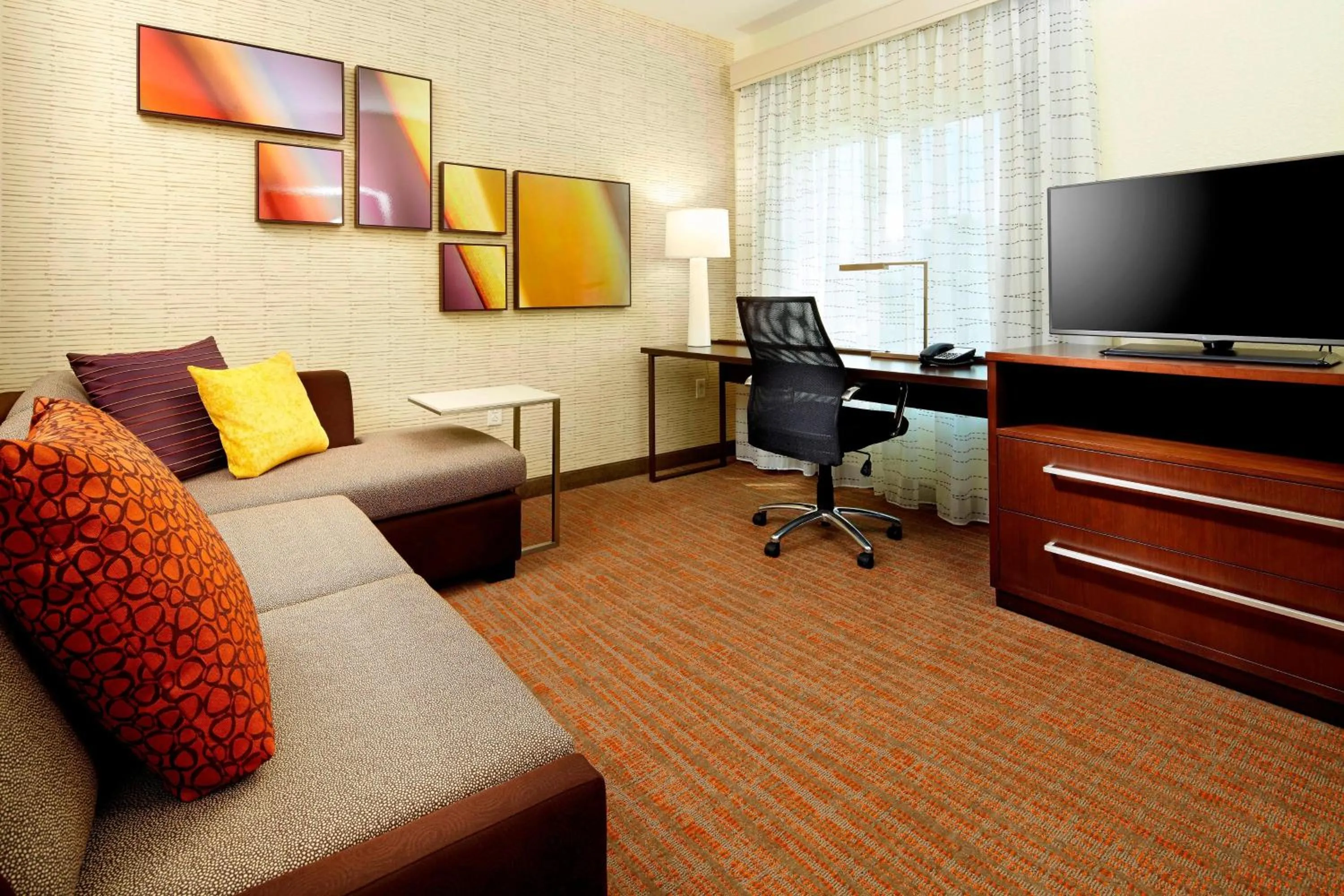 Living room in Residence Inn by Marriott Columbus Dublin