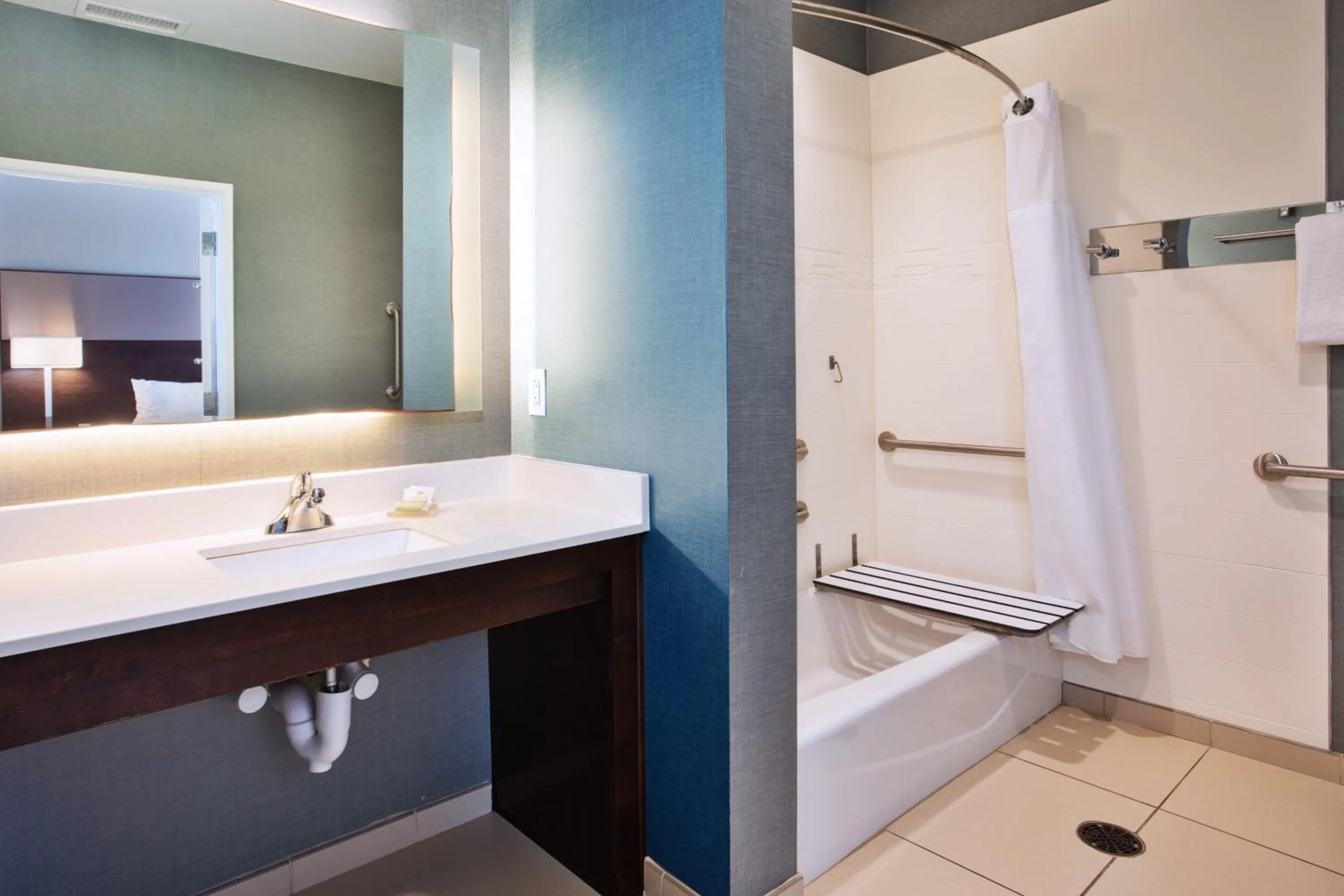 Bathroom in Residence Inn by Marriott Columbus Dublin