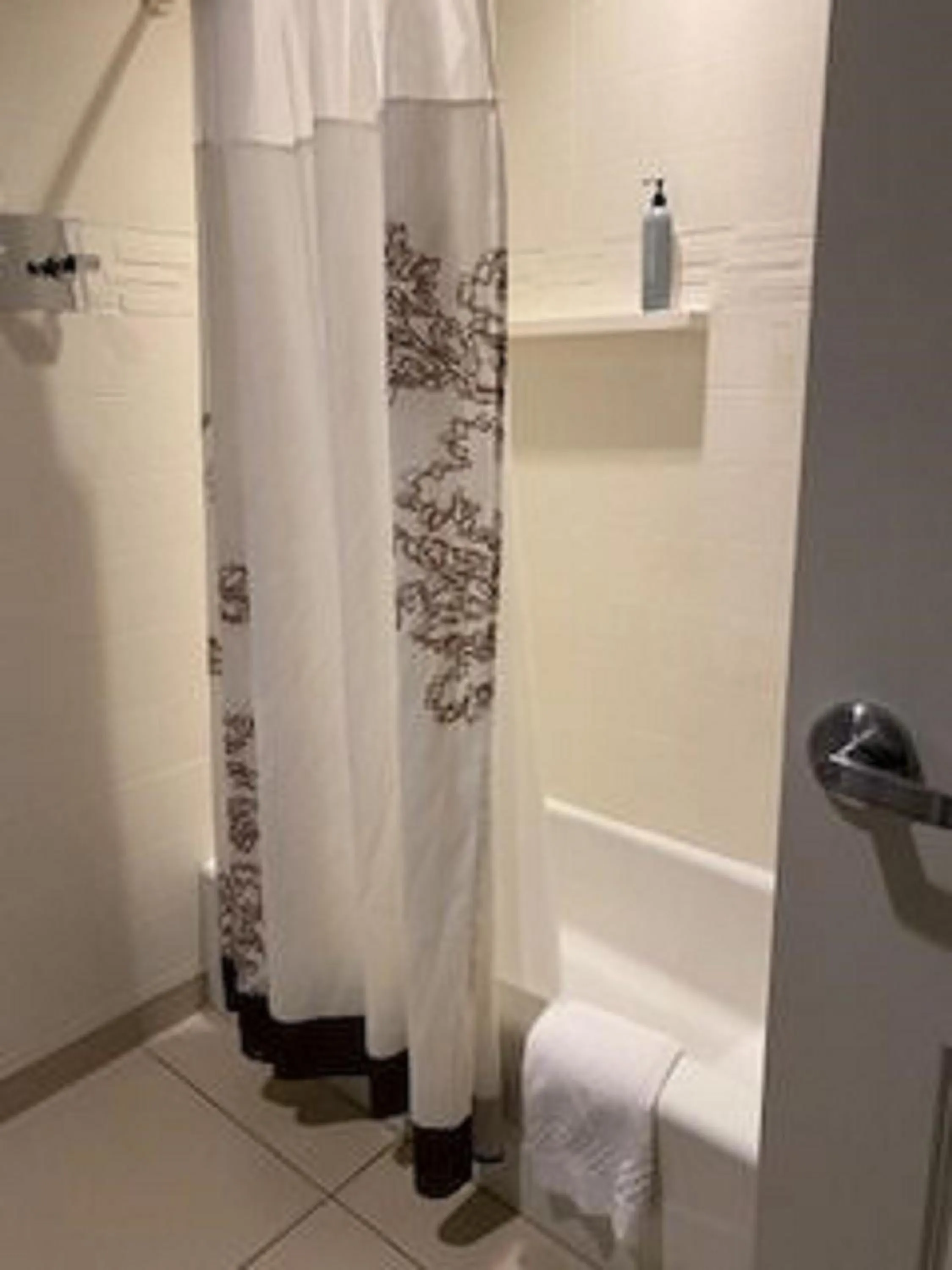 Bathroom in Residence Inn by Marriott Columbus Dublin