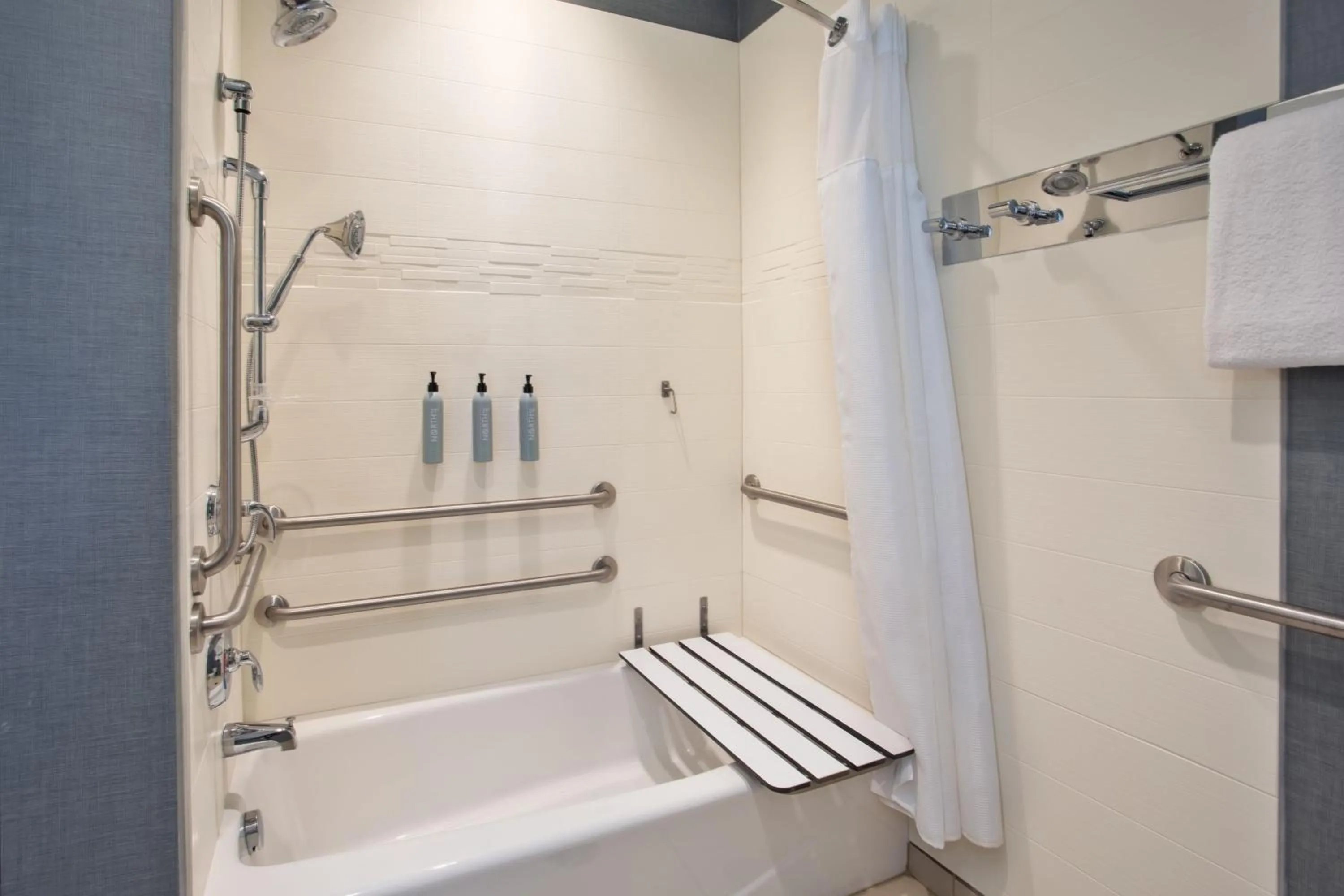 Bathroom in Residence Inn by Marriott Columbus Dublin