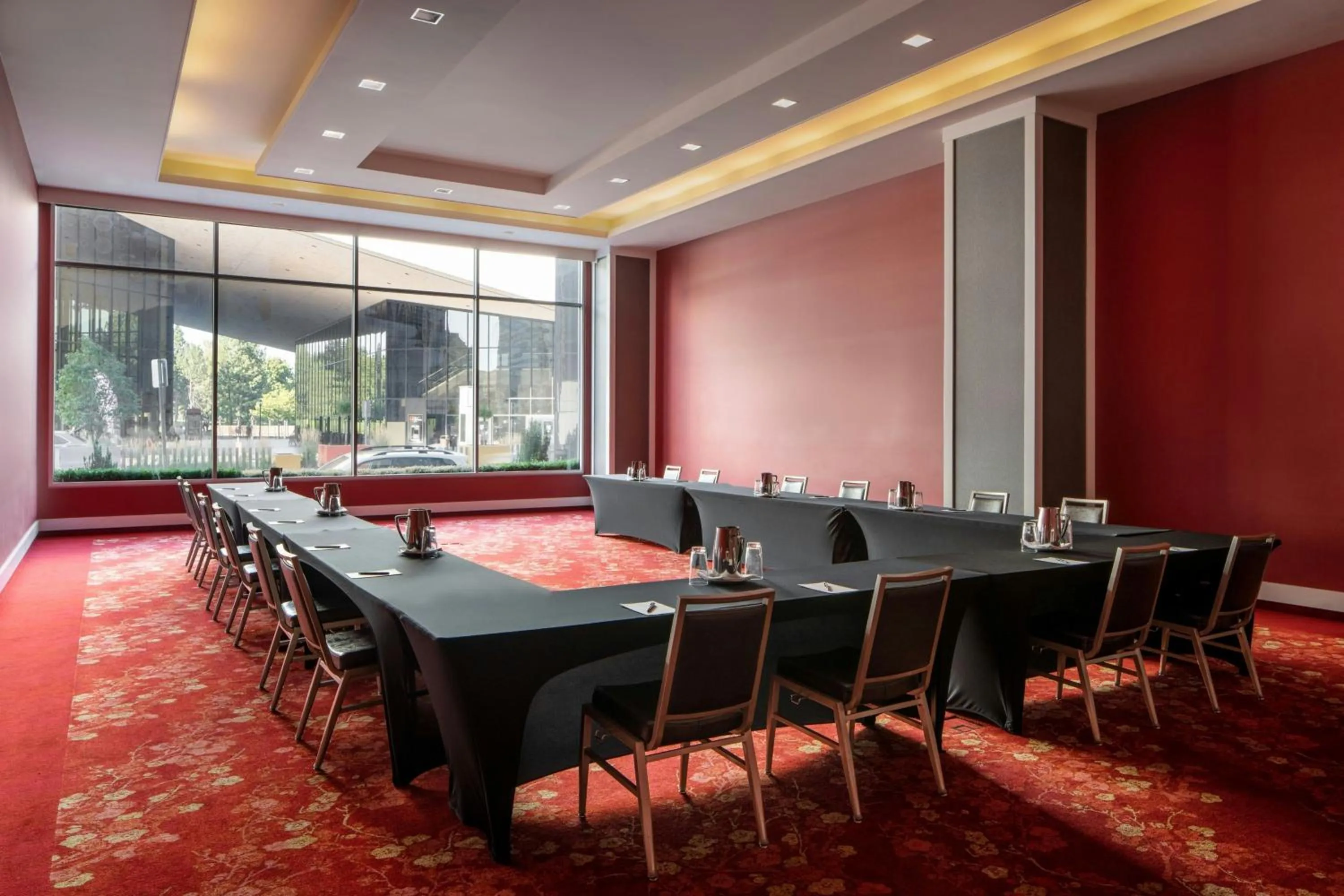 Meeting/conference room in The Davenport Grand, Autograph Collection