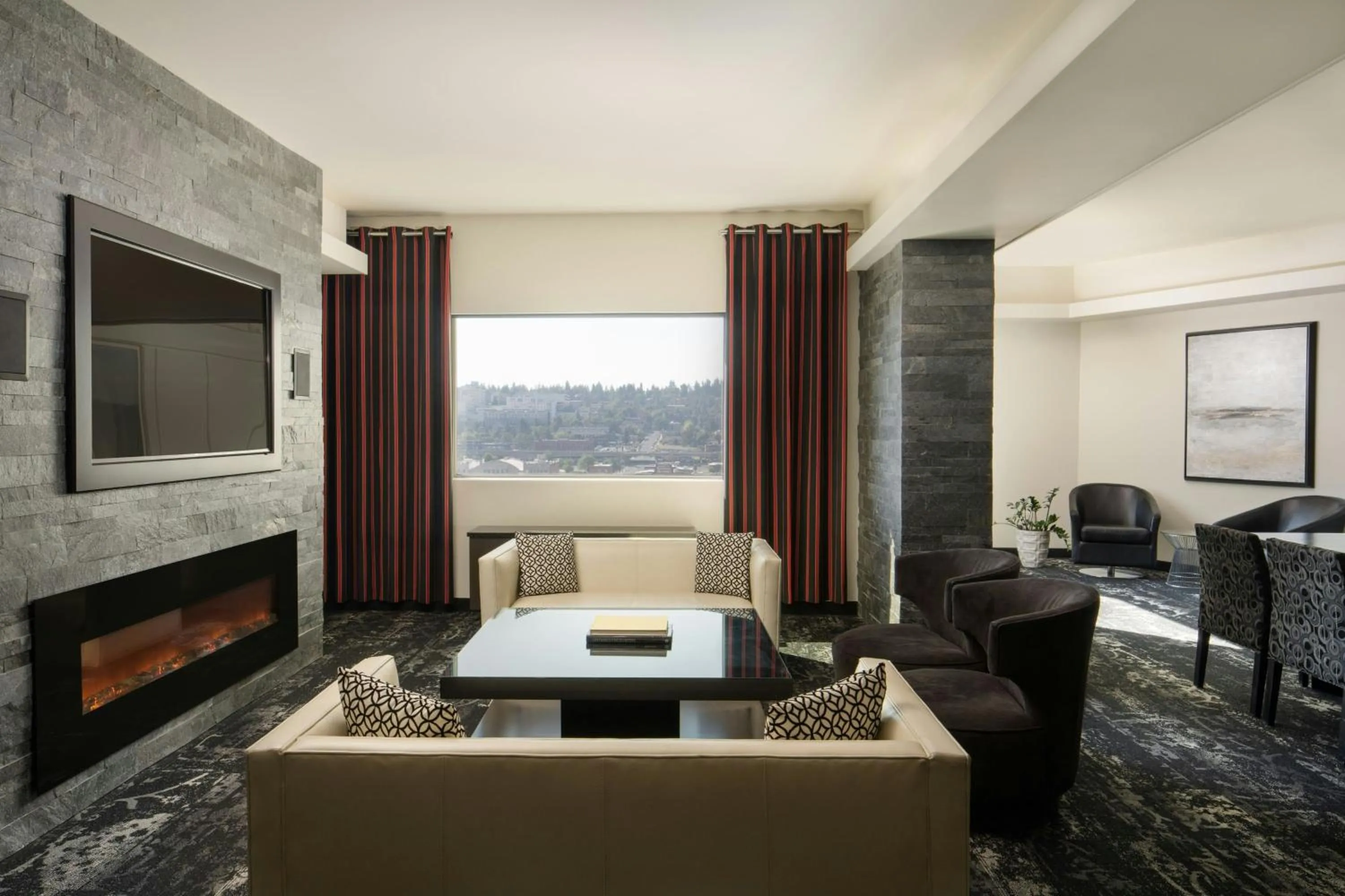 Photo of the whole room in The Davenport Grand, Autograph Collection