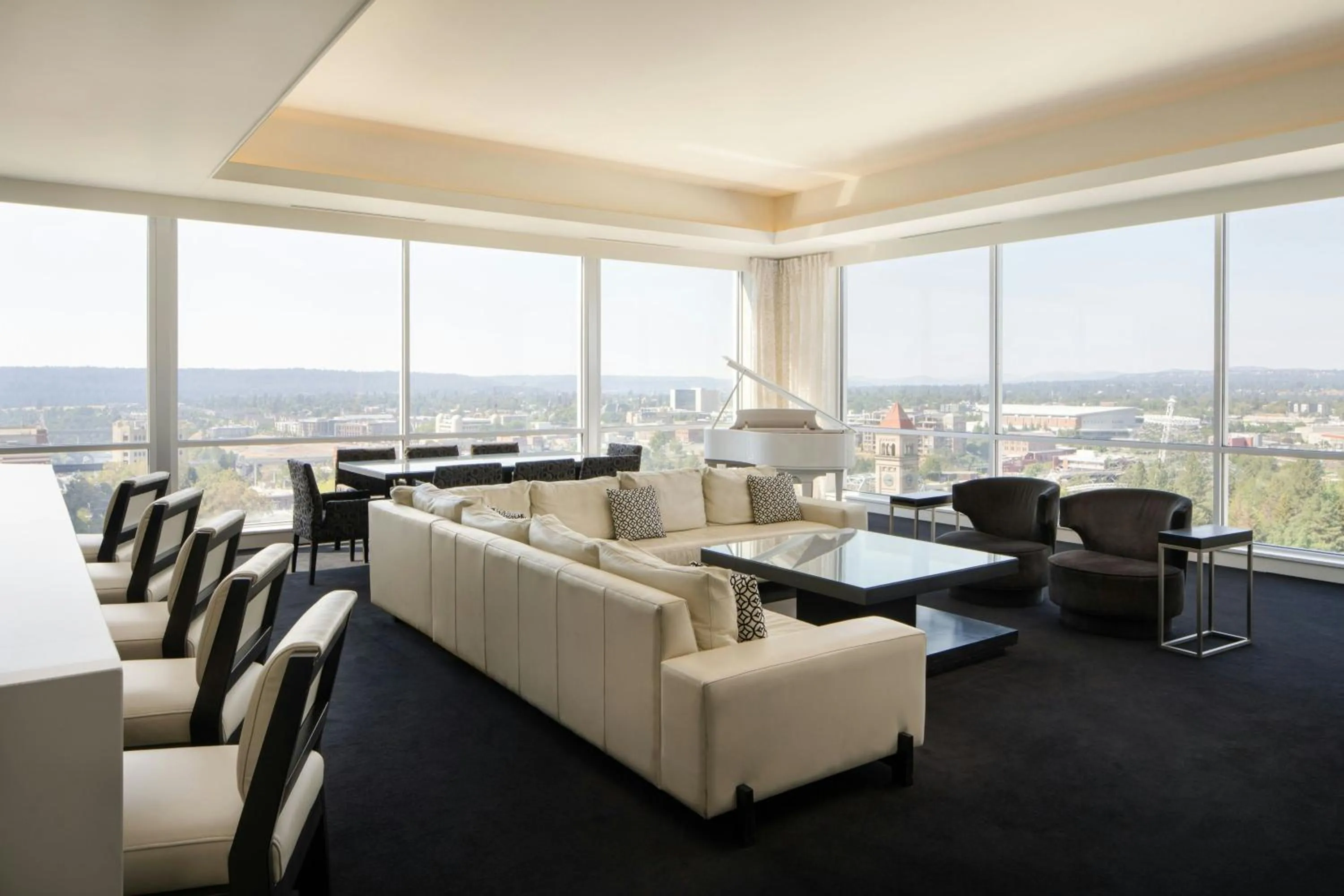 Photo of the whole room in The Davenport Grand, Autograph Collection