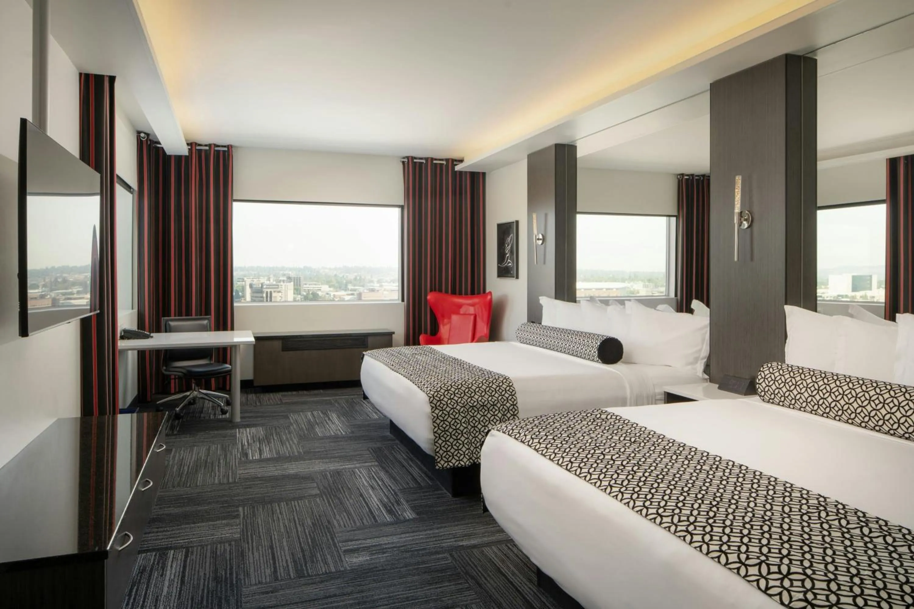 Photo of the whole room, Bed in The Davenport Grand, Autograph Collection