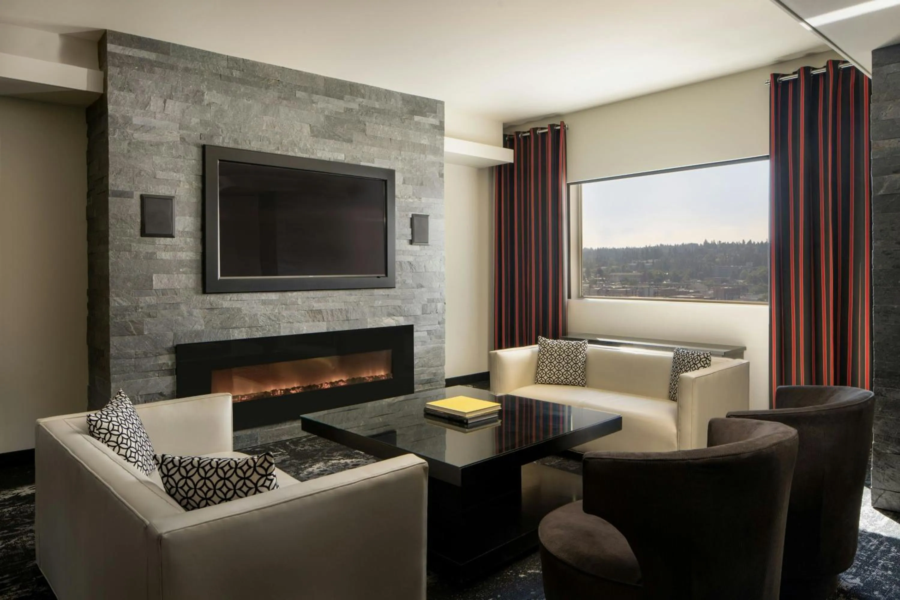 Photo of the whole room in The Davenport Grand, Autograph Collection