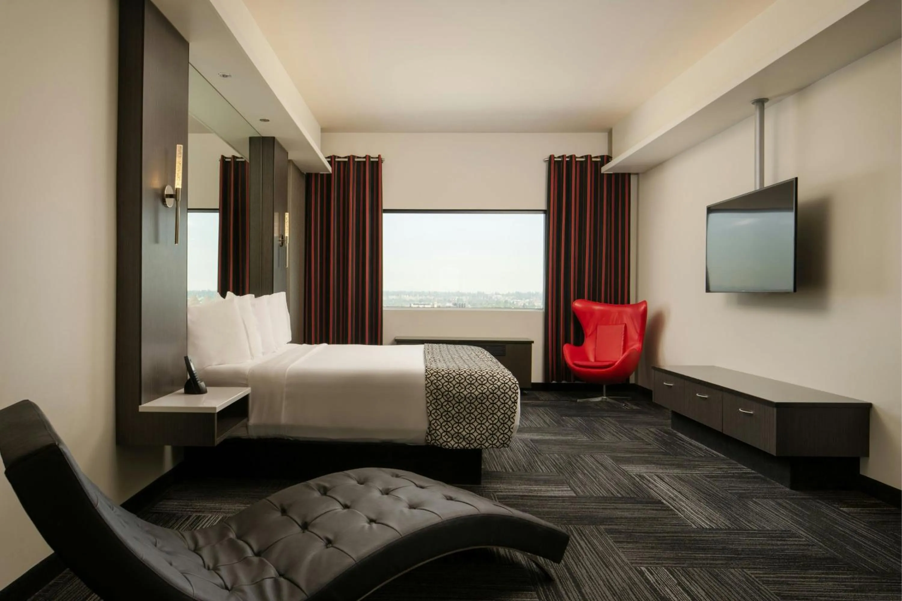 Bedroom, Bed in The Davenport Grand, Autograph Collection