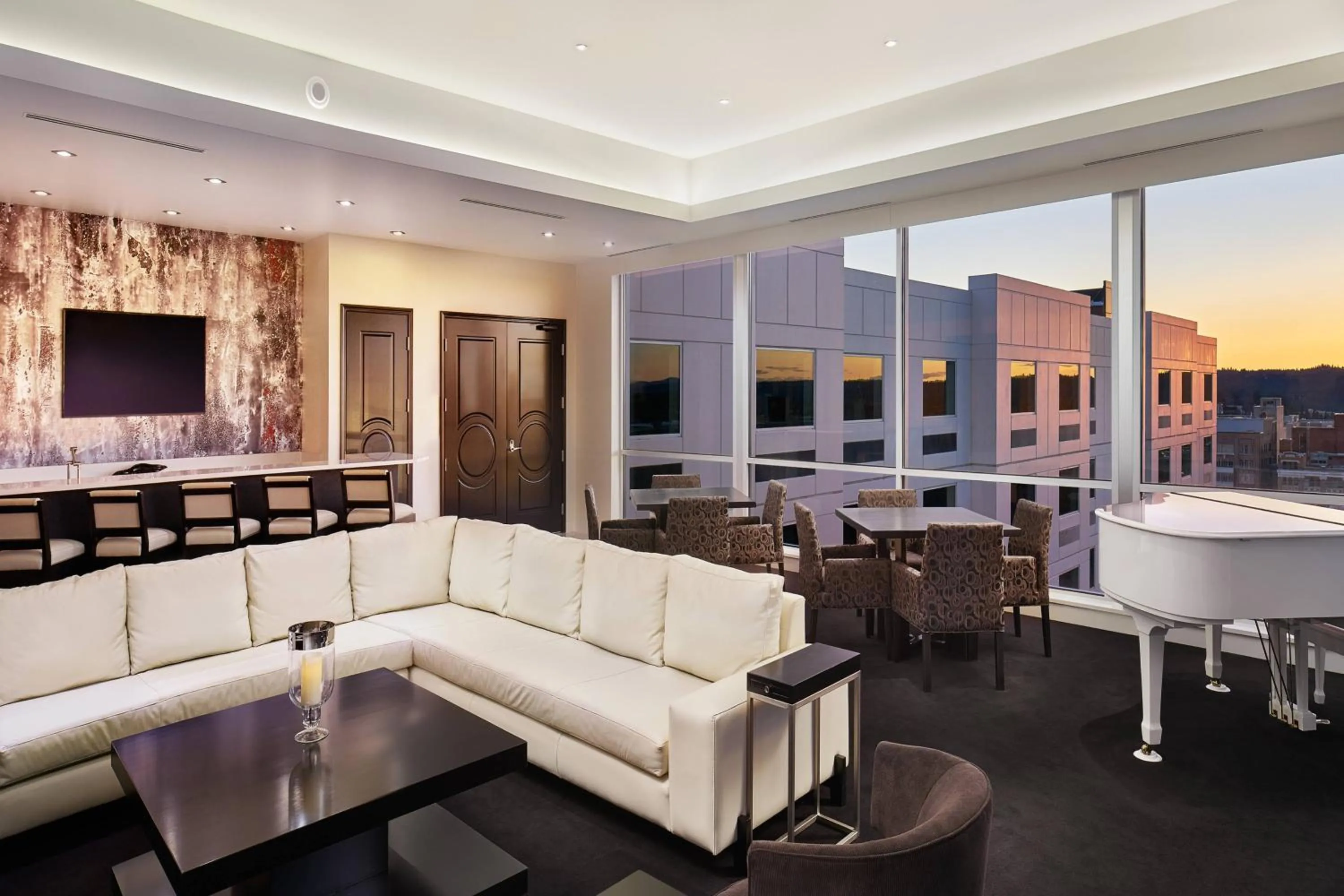 Photo of the whole room in The Davenport Grand, Autograph Collection