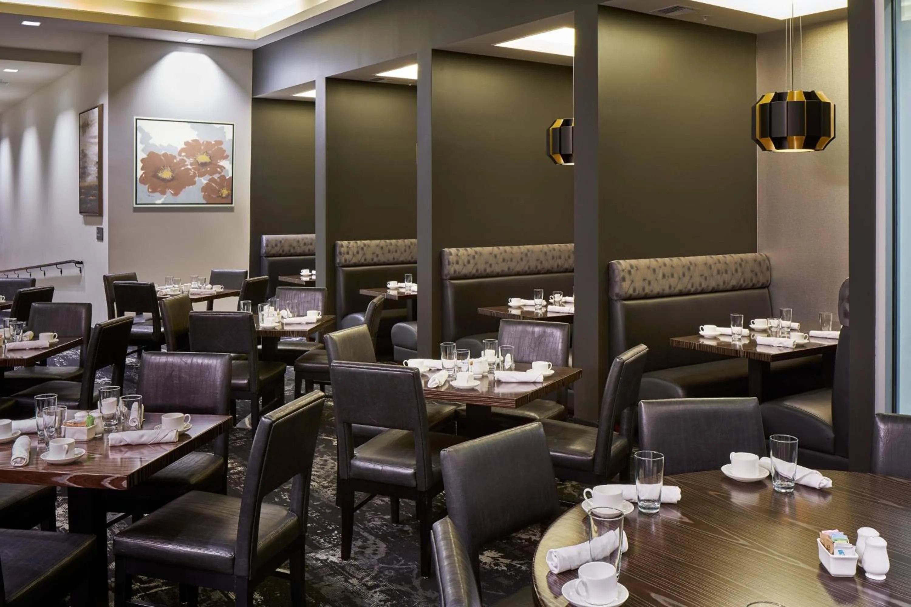 Restaurant/places to eat in The Davenport Grand, Autograph Collection