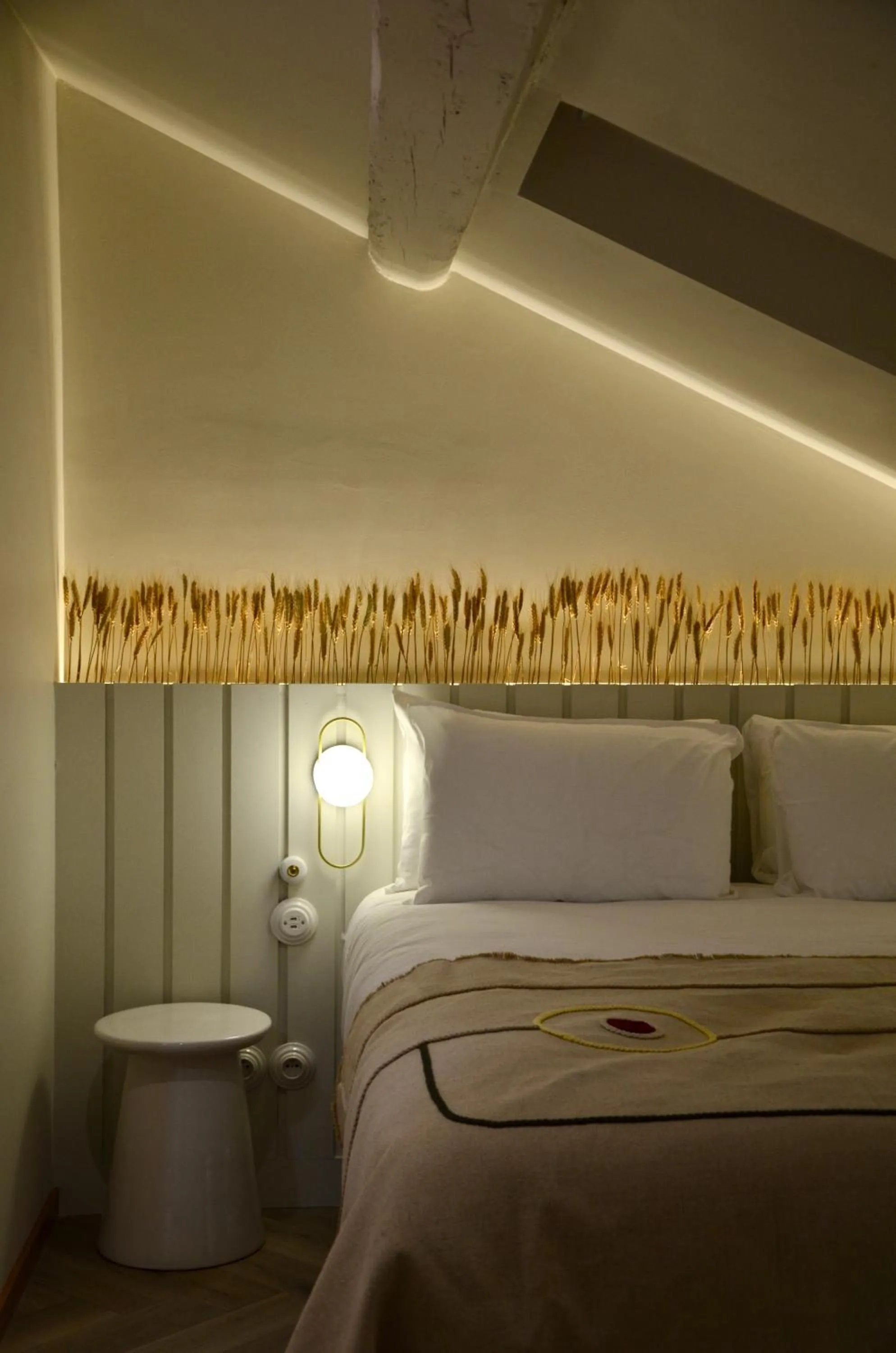 Bed in Hotel Maison Soleil