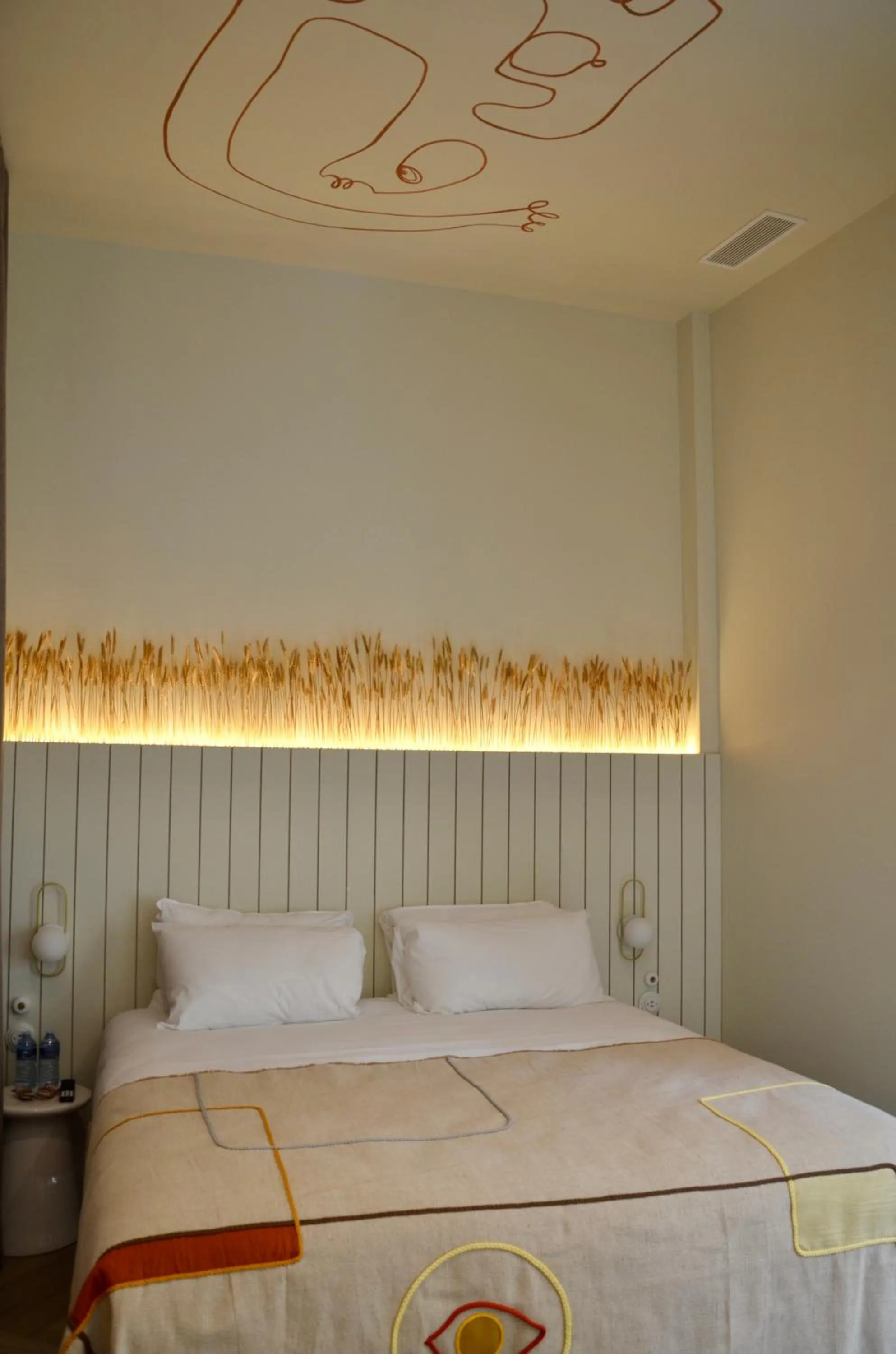 Photo of the whole room, Bed in Hotel Maison Soleil