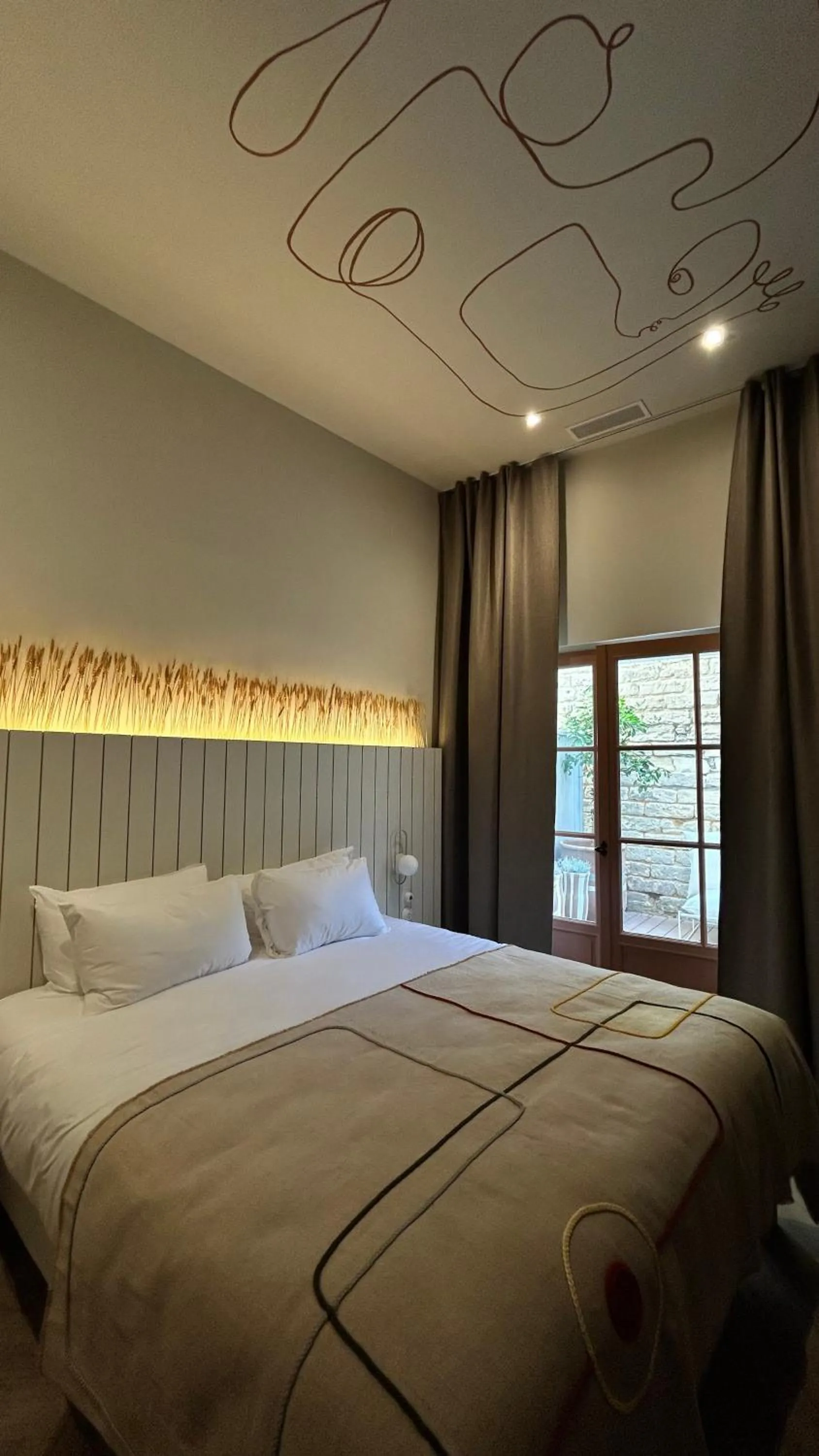 Bed in Hotel Maison Soleil