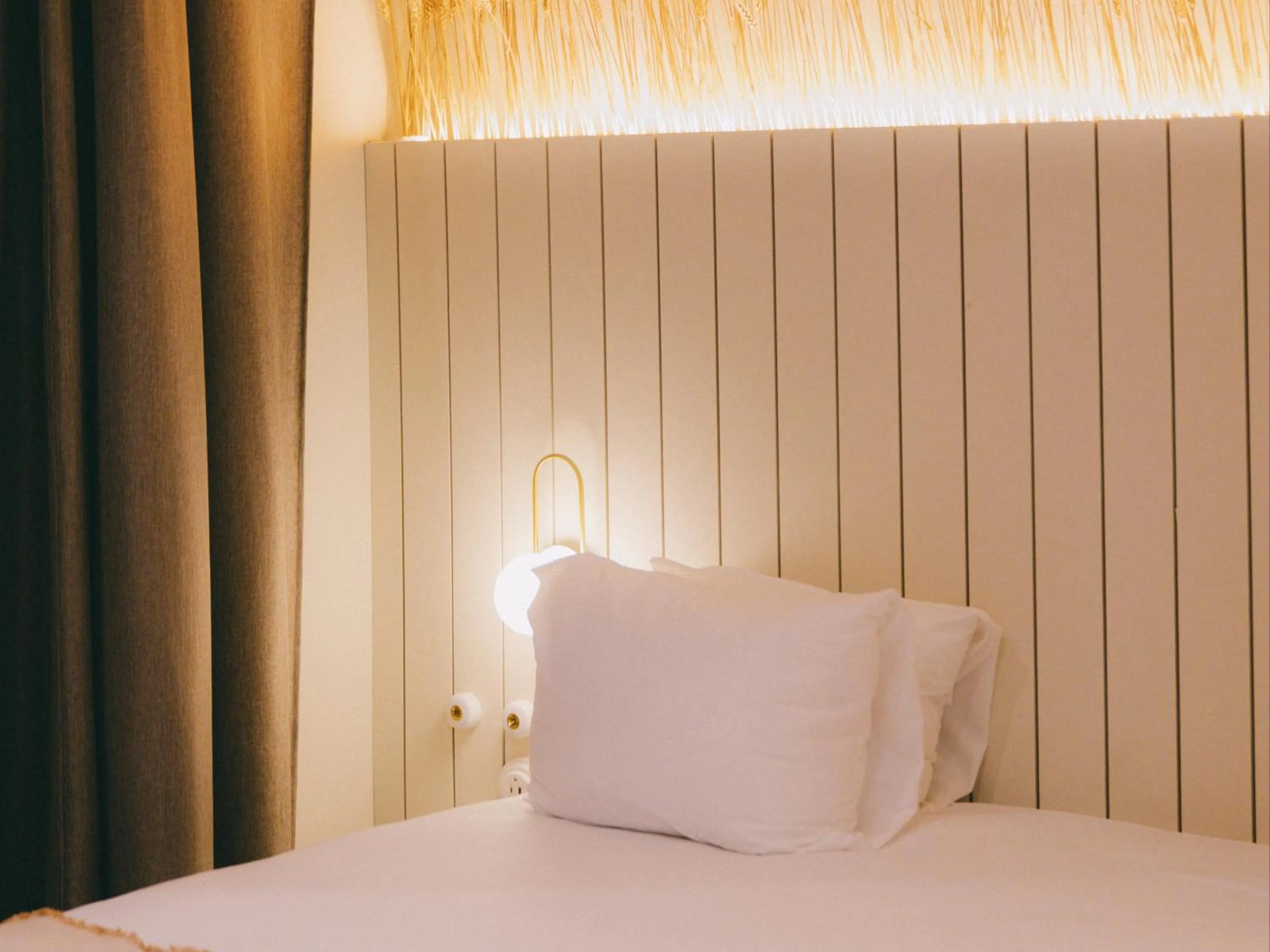 Bed in Hotel M Soleil - Montpellier Centre Saint Roch