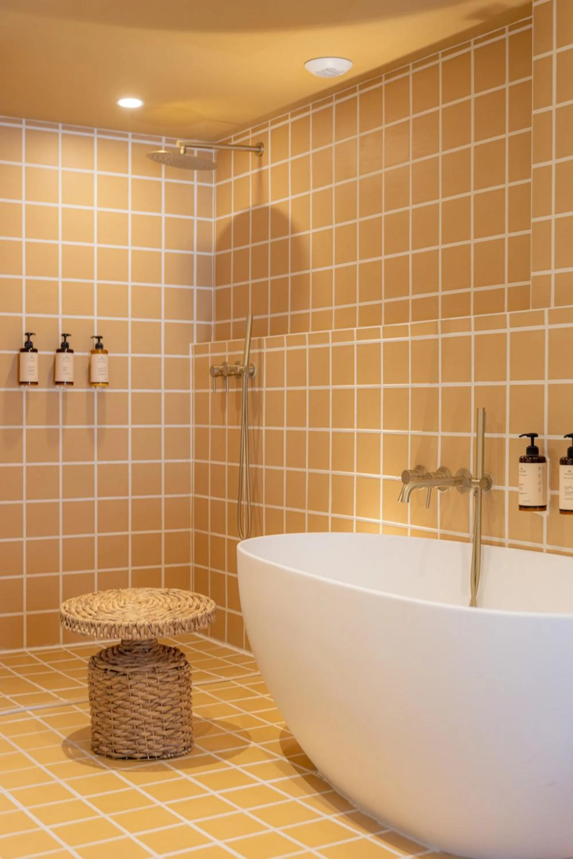 Shower in Hotel M Soleil - Montpellier Centre Saint Roch