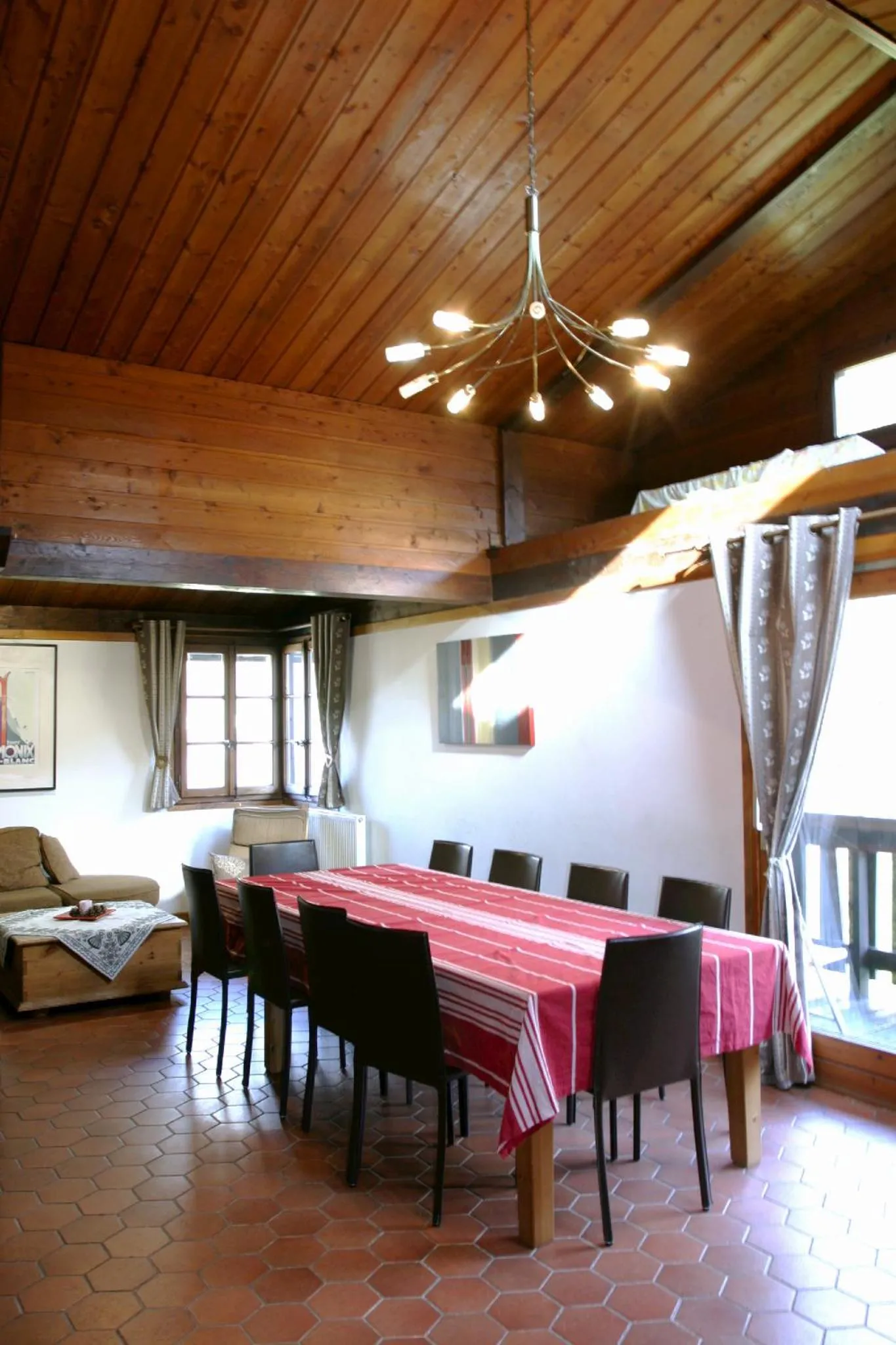 Communal lounge/ TV room in Ideal For all type of families "Chalet Japonyard"