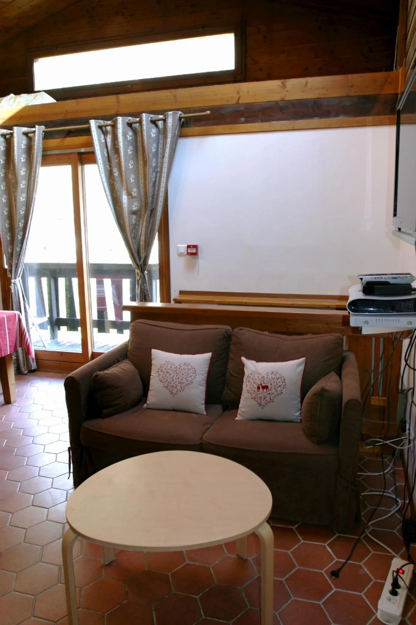 Communal lounge/ TV room in Ideal For all type of families "Chalet Japonyard"