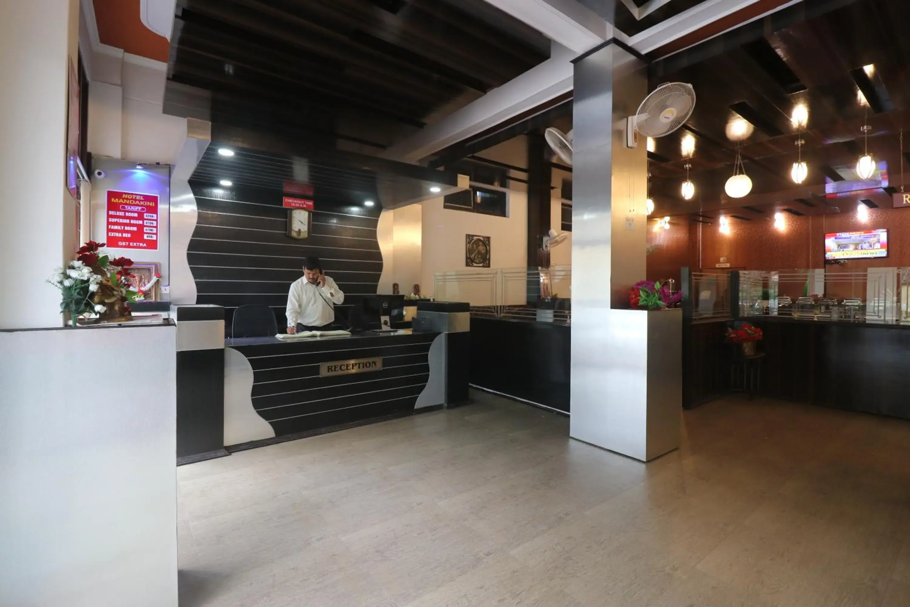 Lobby or reception in Hotel Mandakini Lobby or reception in Hotel Mandakini