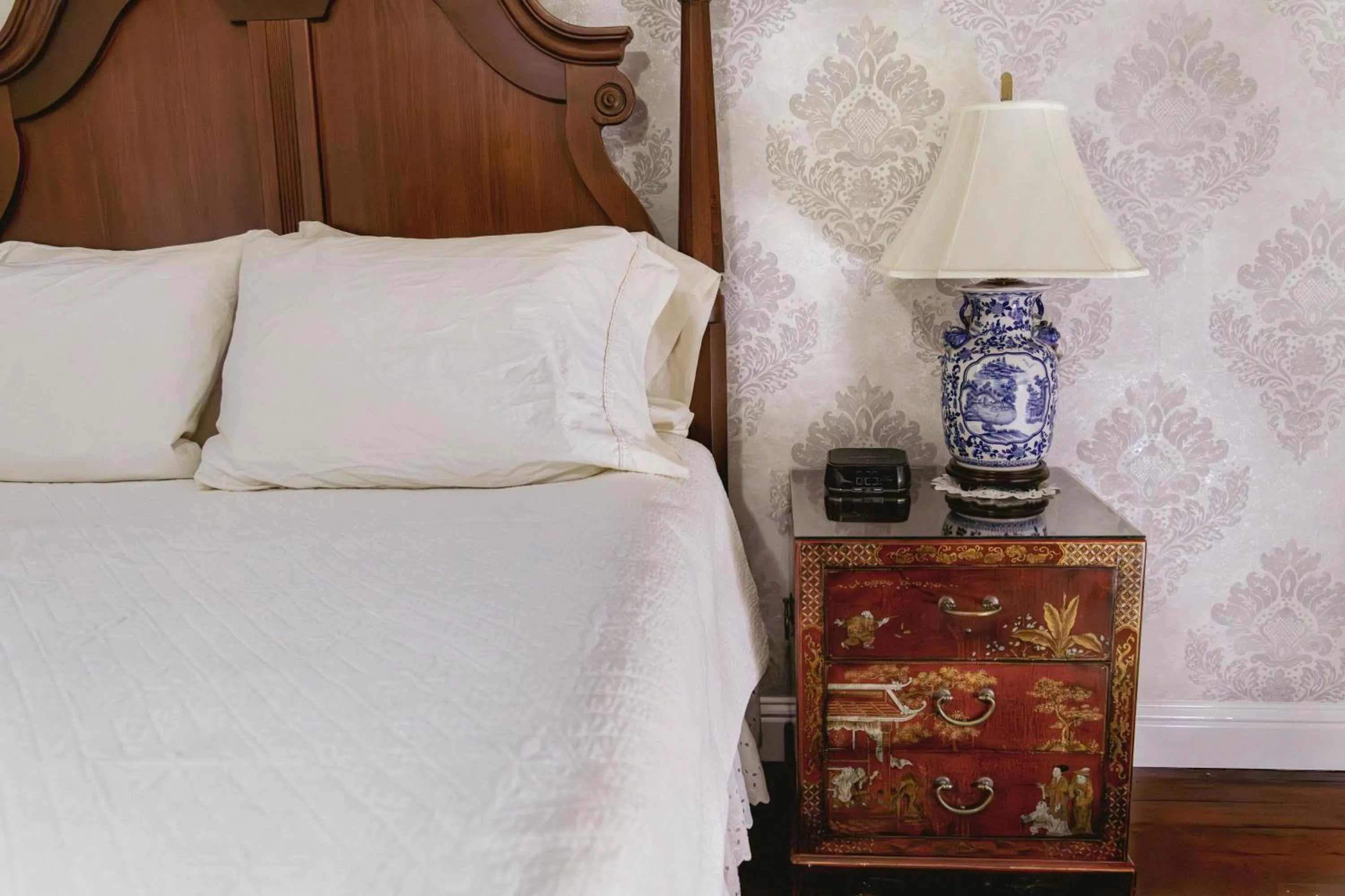 Bed in Weaverville Hotel