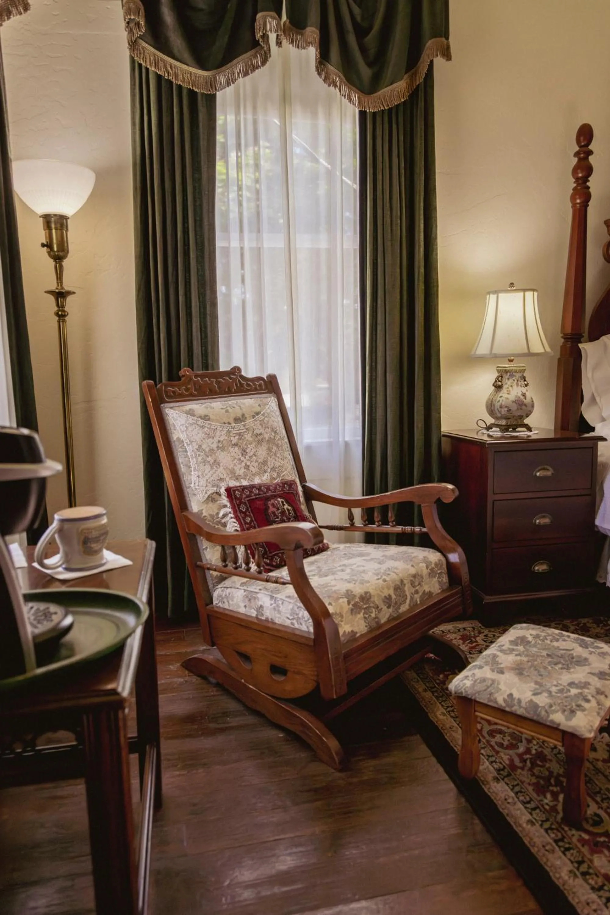 Seating area in Weaverville Hotel