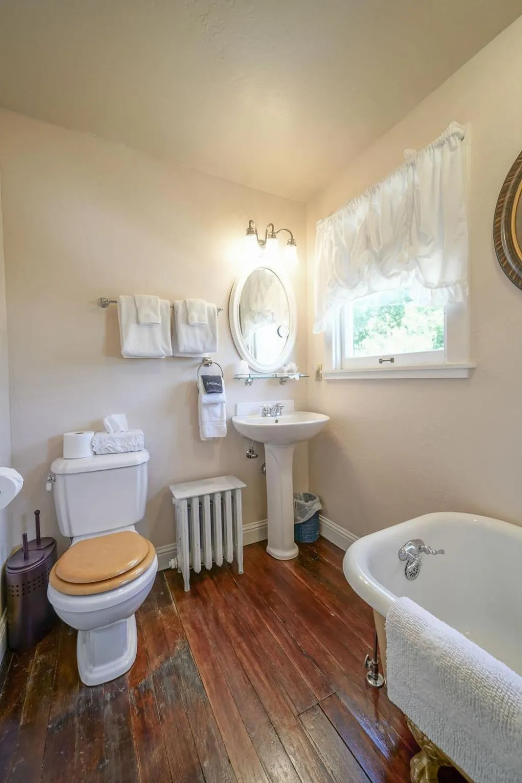 Toilet in Weaverville Hotel