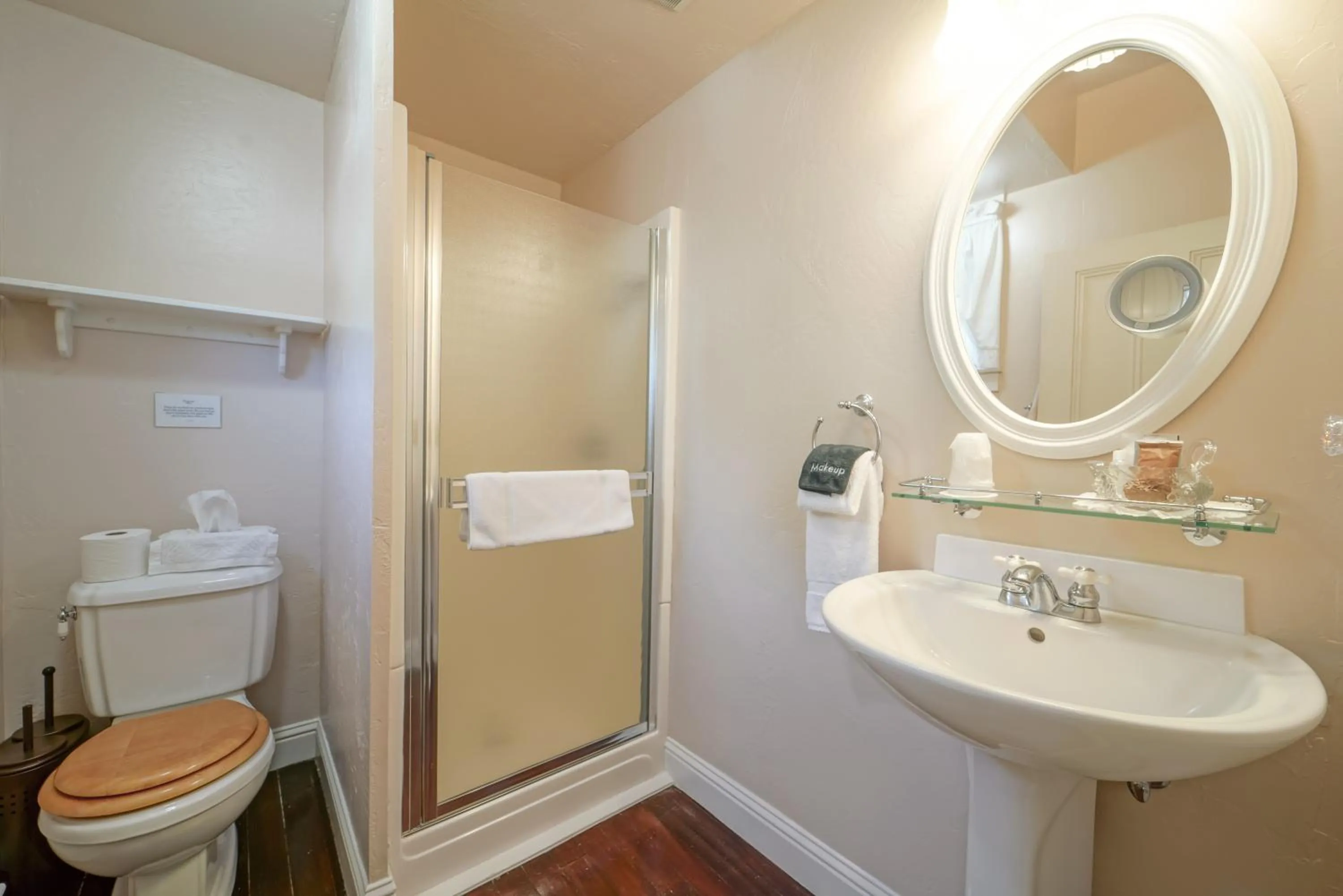 Shower in Weaverville Hotel